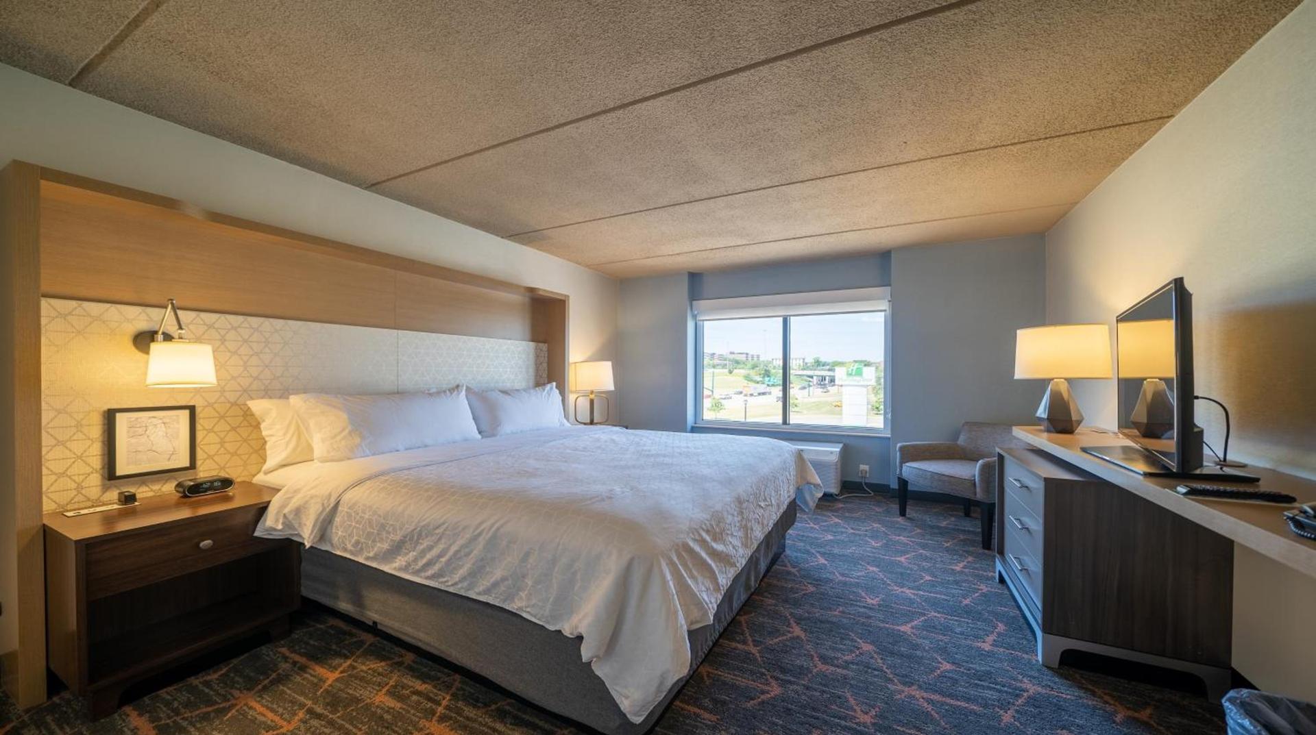 Holiday Inn Cleveland - South Independence by IHG photo 31