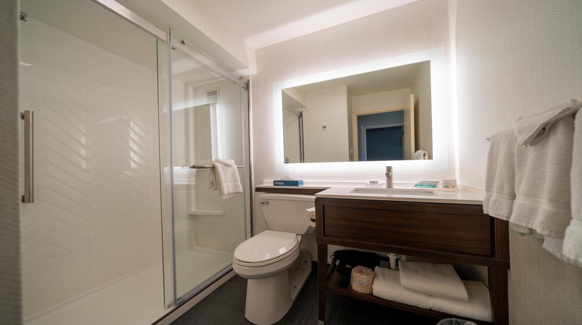 Holiday Inn Cleveland - South Independence by IHG photo 17