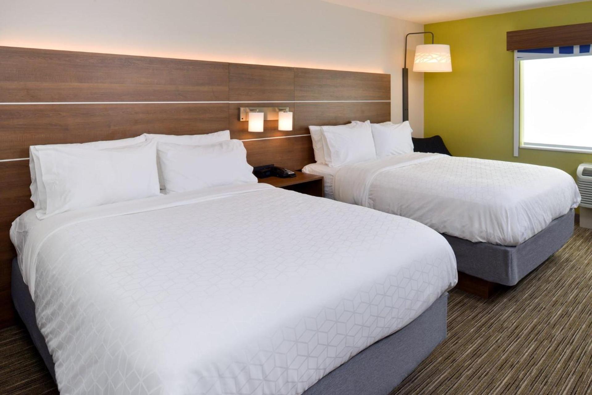 Holiday Inn Express & Suites - Ottumwa by IHG photo 73