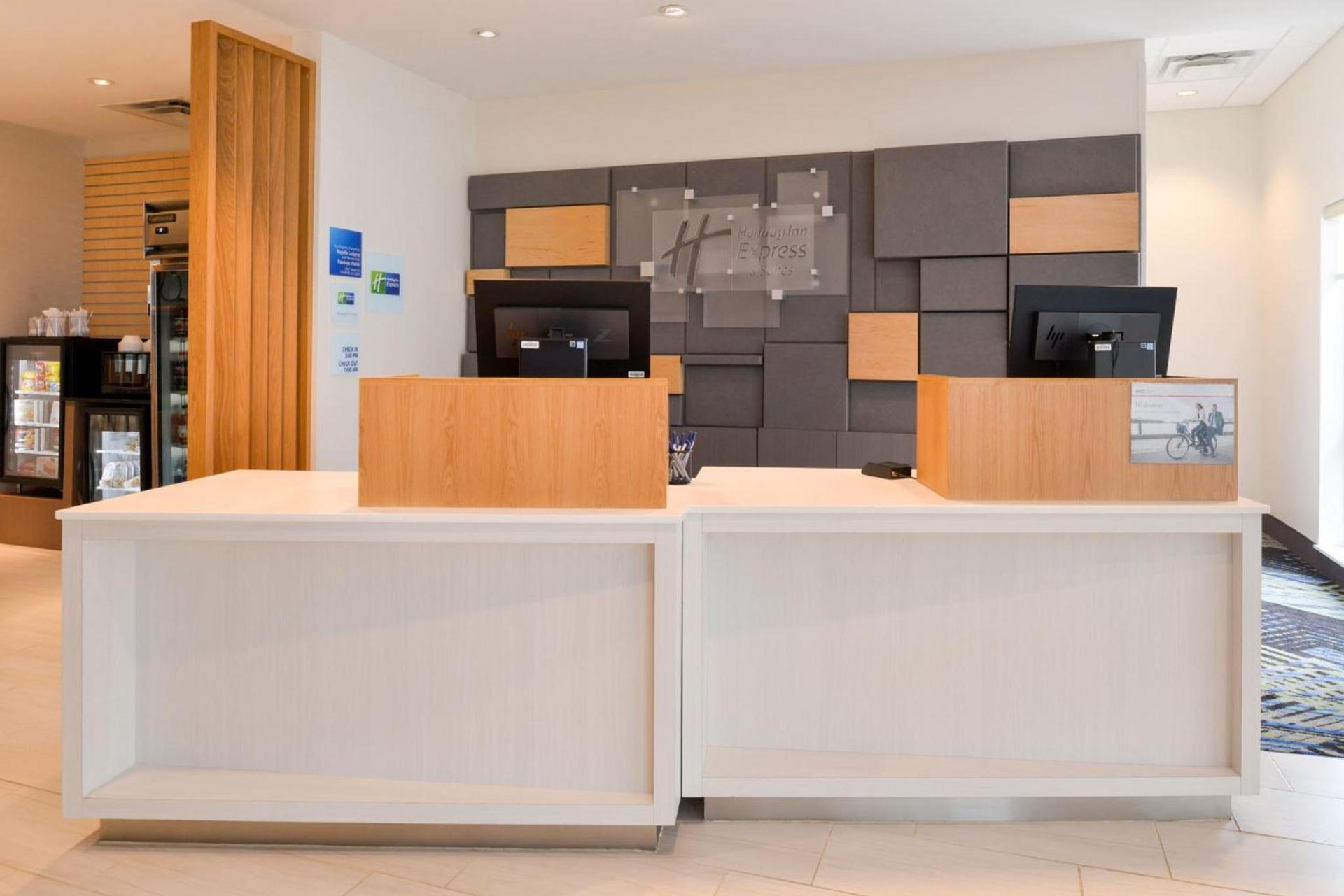 Holiday Inn Express & Suites - Ottumwa by IHG photo 52