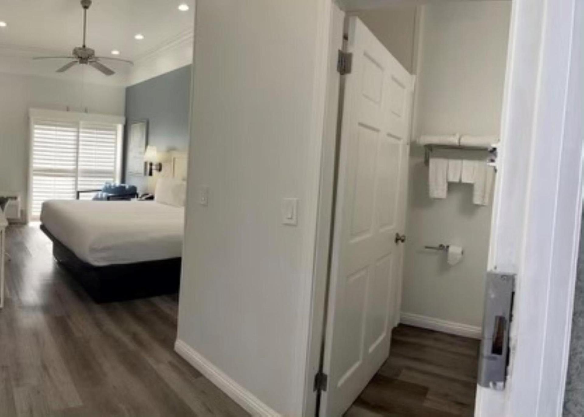 Ramada by Wyndham Redondo Beach photo 17