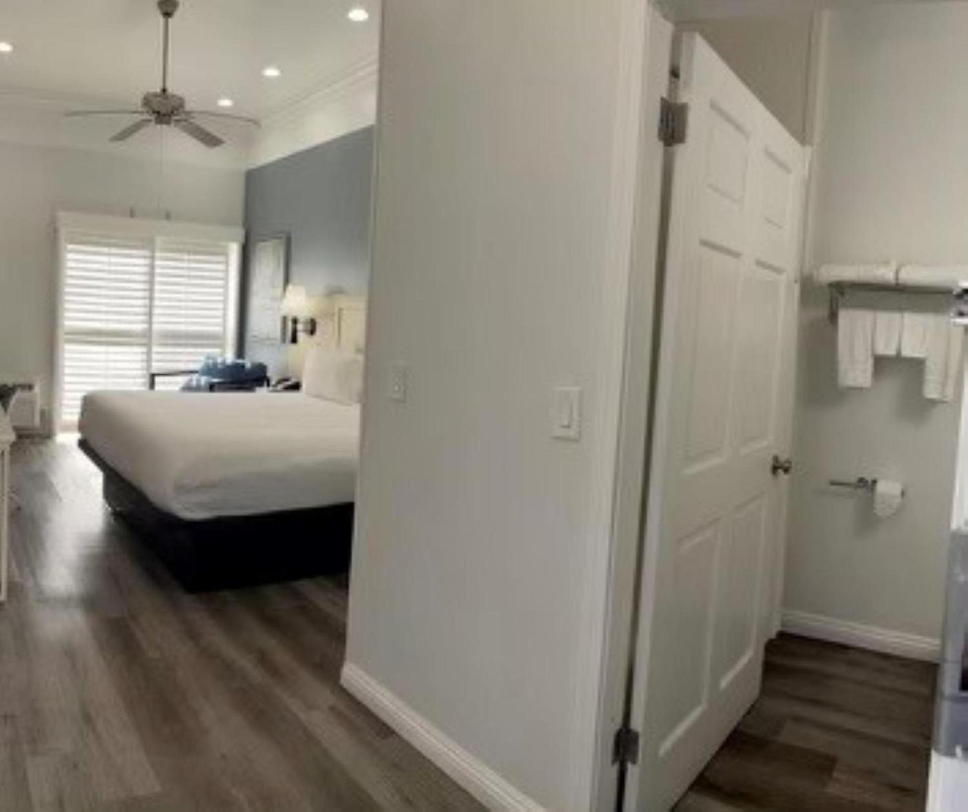 Ramada by Wyndham Redondo Beach photo 12