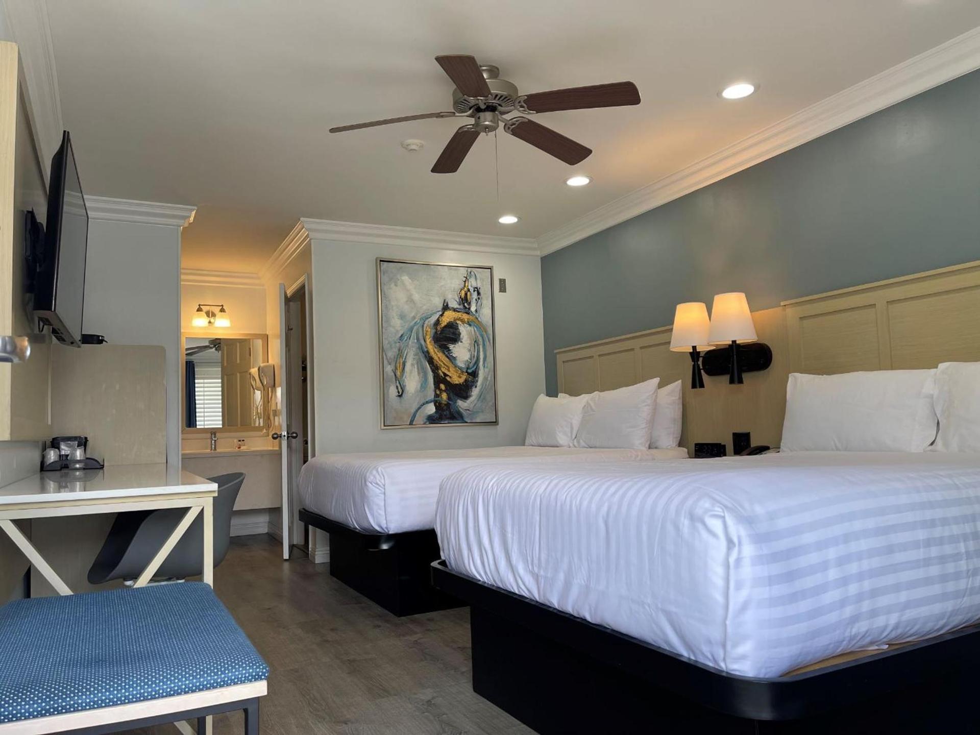 Ramada by Wyndham Redondo Beach photo 14