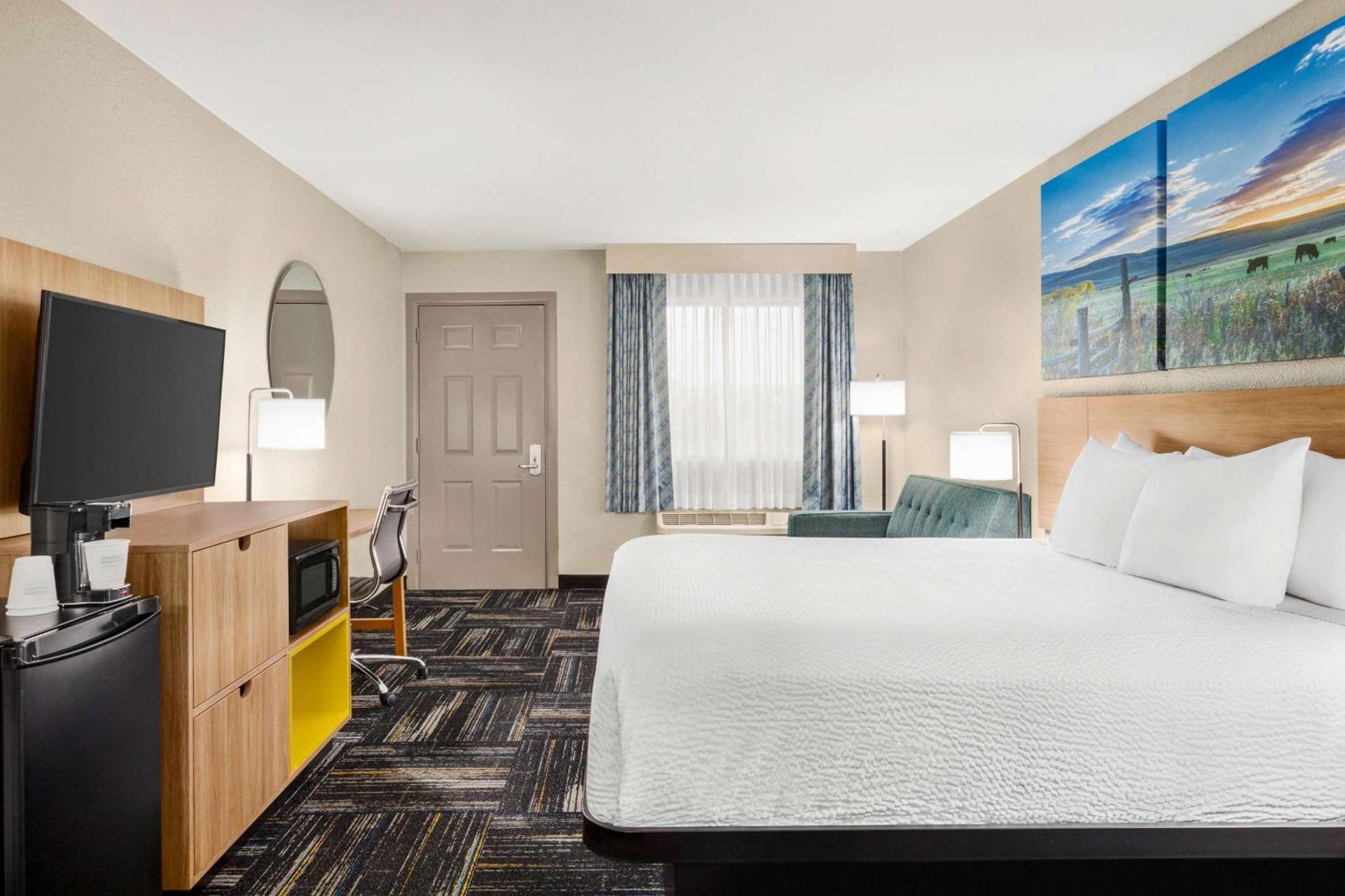Days Inn by Wyndham Paris photo 23