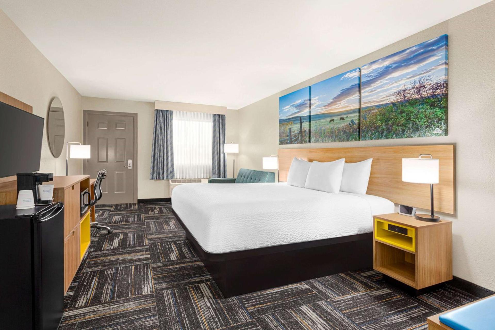 Days Inn by Wyndham Paris photo 22