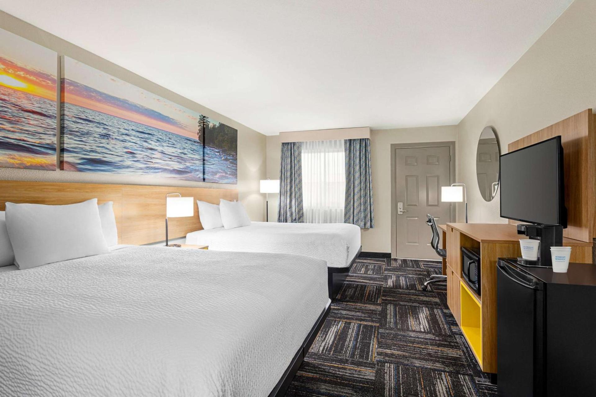 Days Inn by Wyndham Paris photo 27