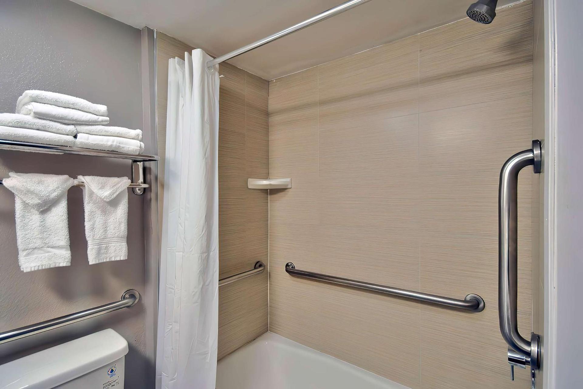 Studio 6 Suites Lawndale, CA South Bay photo 42