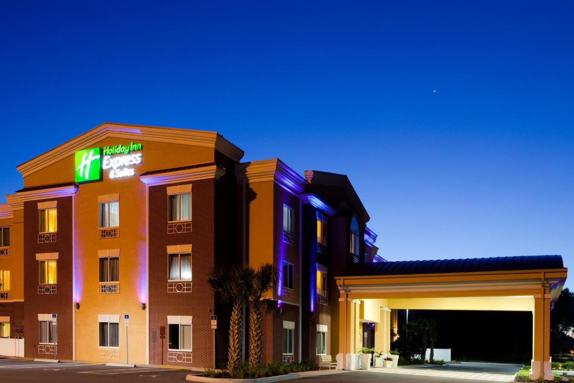 Holiday Inn Express Hotel & Suites Brooksville-I-75 by IHG photo 7