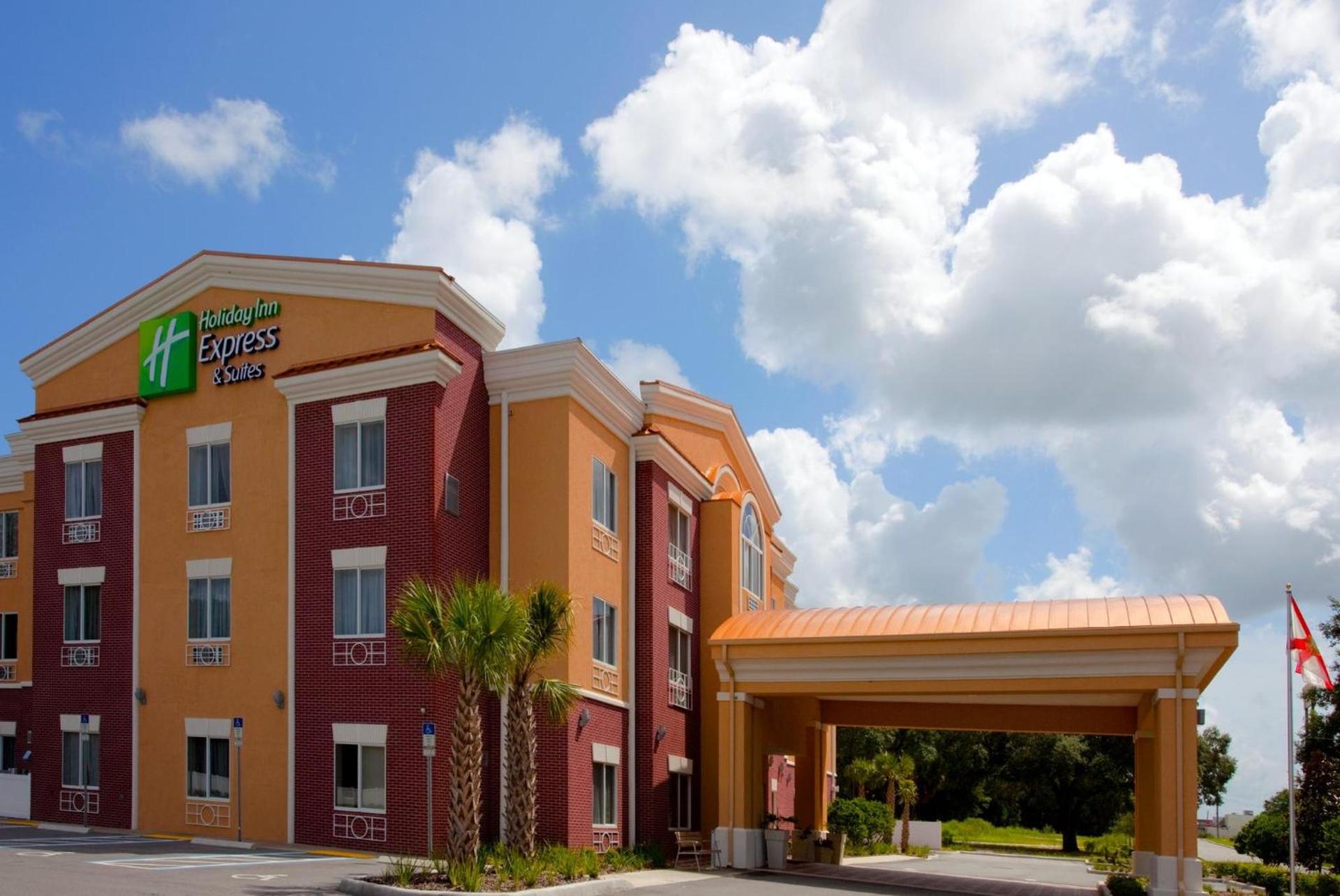 Holiday Inn Express Hotel & Suites Brooksville-I-75 by IHG photo 8