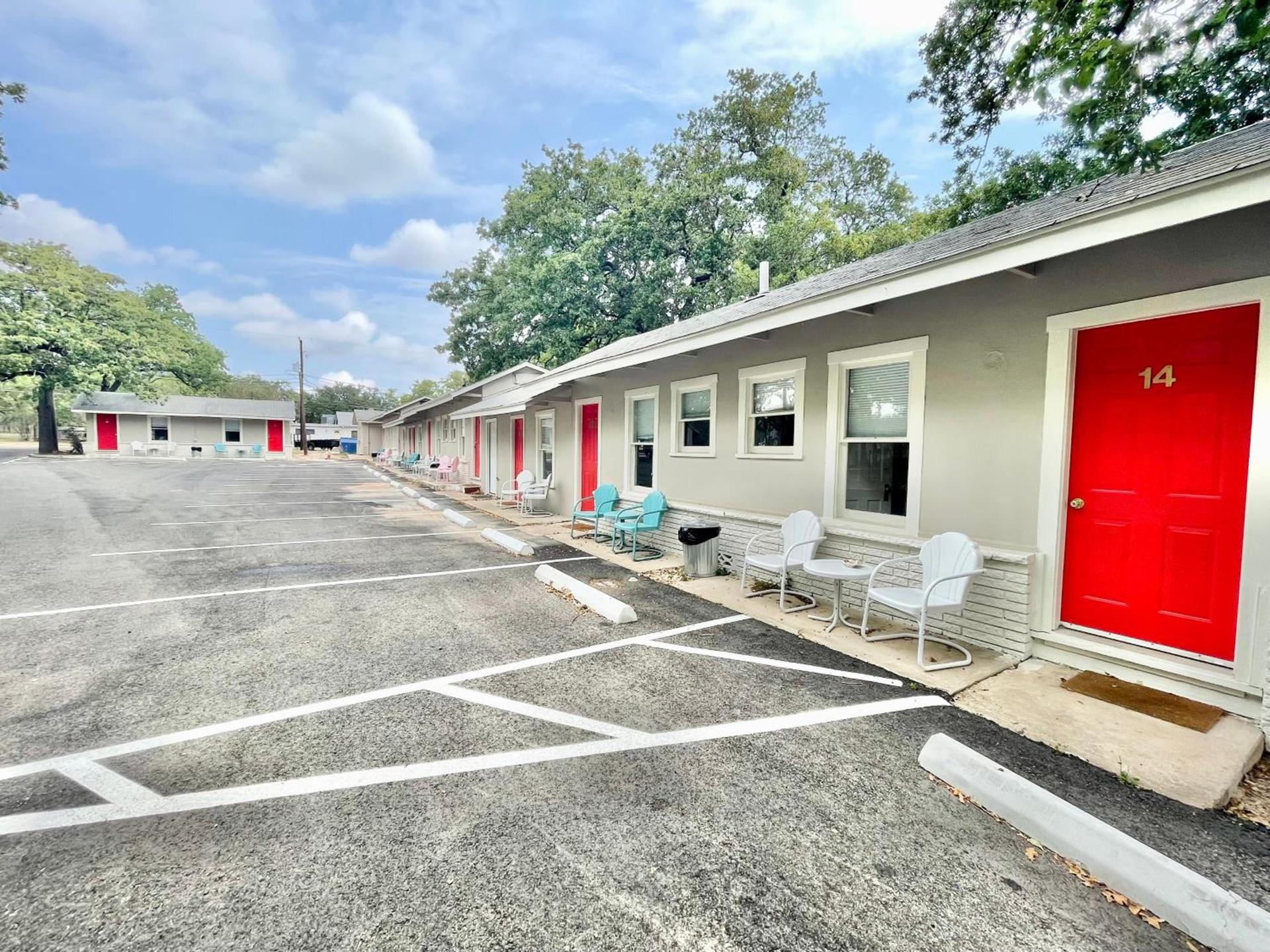 Frederick Motel photo 5