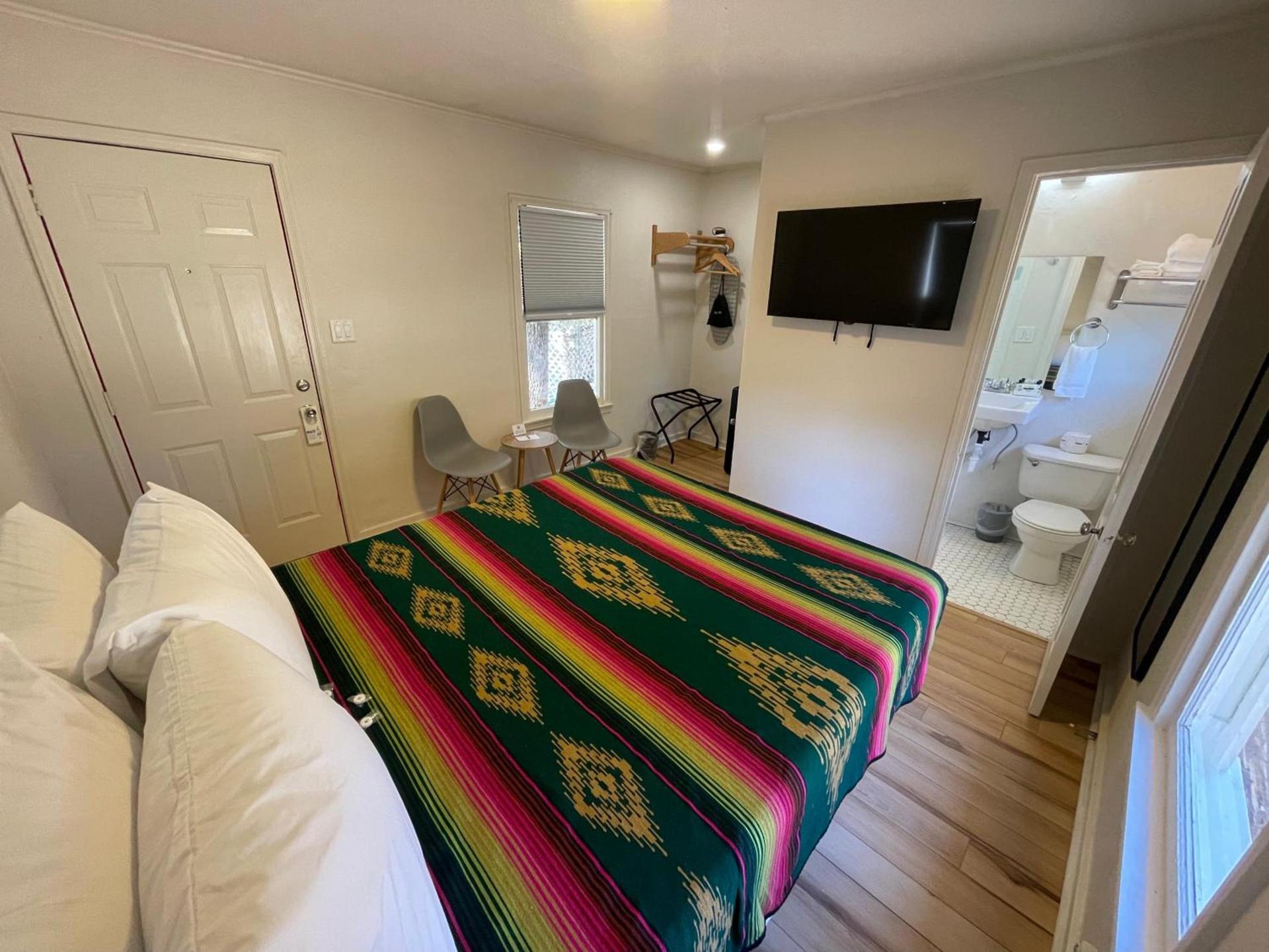 Frederick Motel photo 25