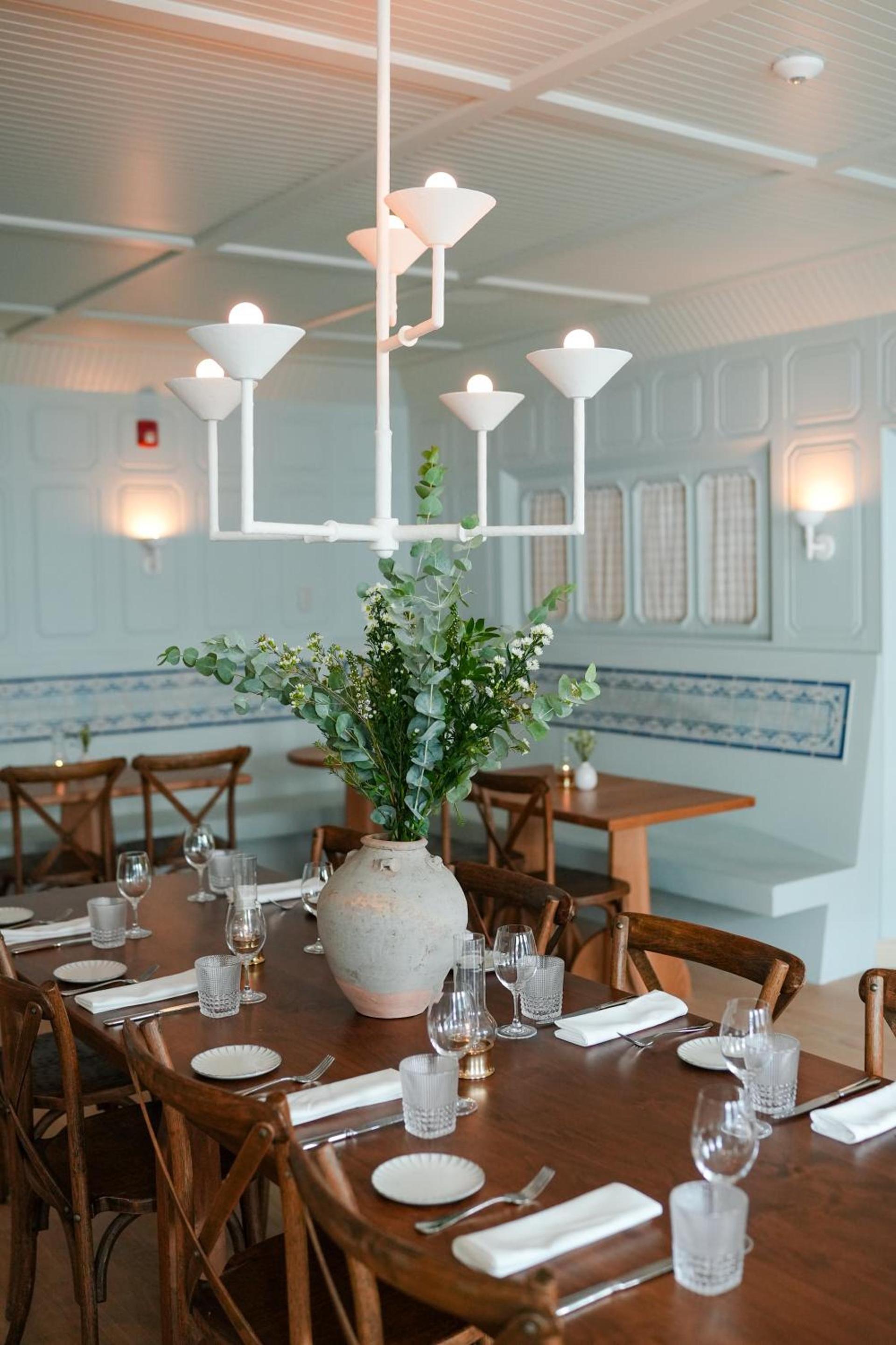 Canoe Place Inn & Cottages photo 32