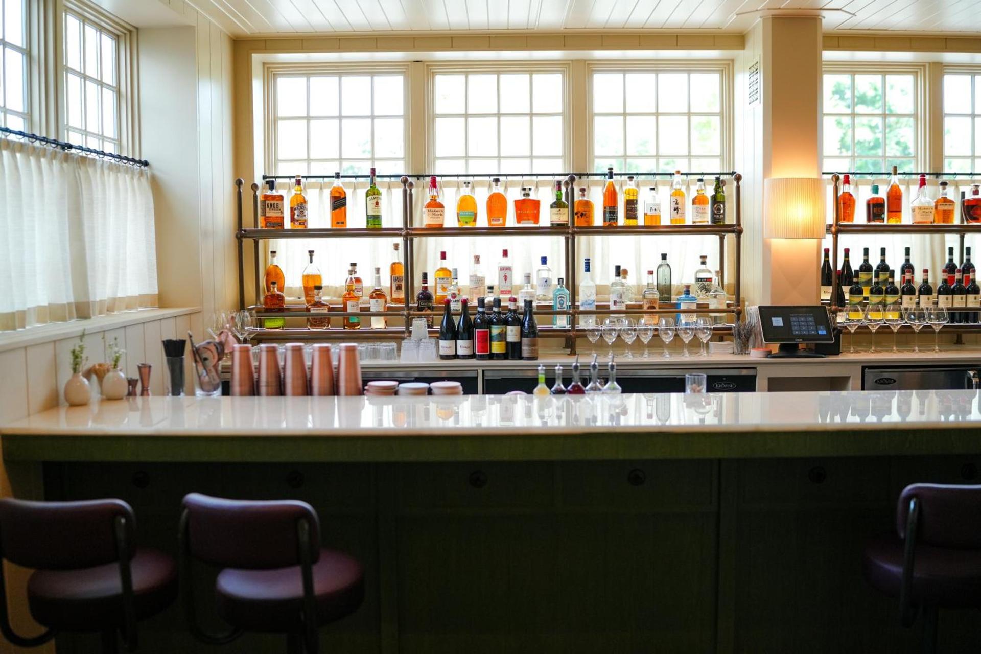 Canoe Place Inn & Cottages photo 37