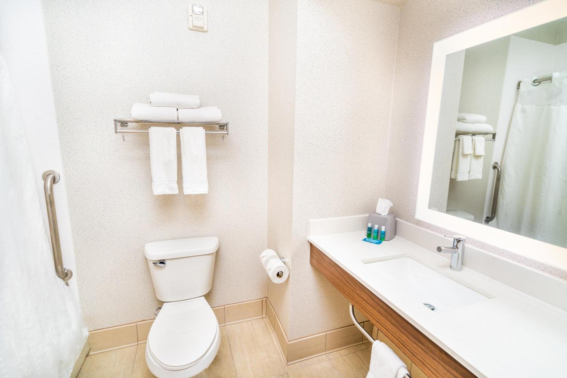 Holiday Inn Express & Suites Las Vegas SW Springvalley by IHG photo 6