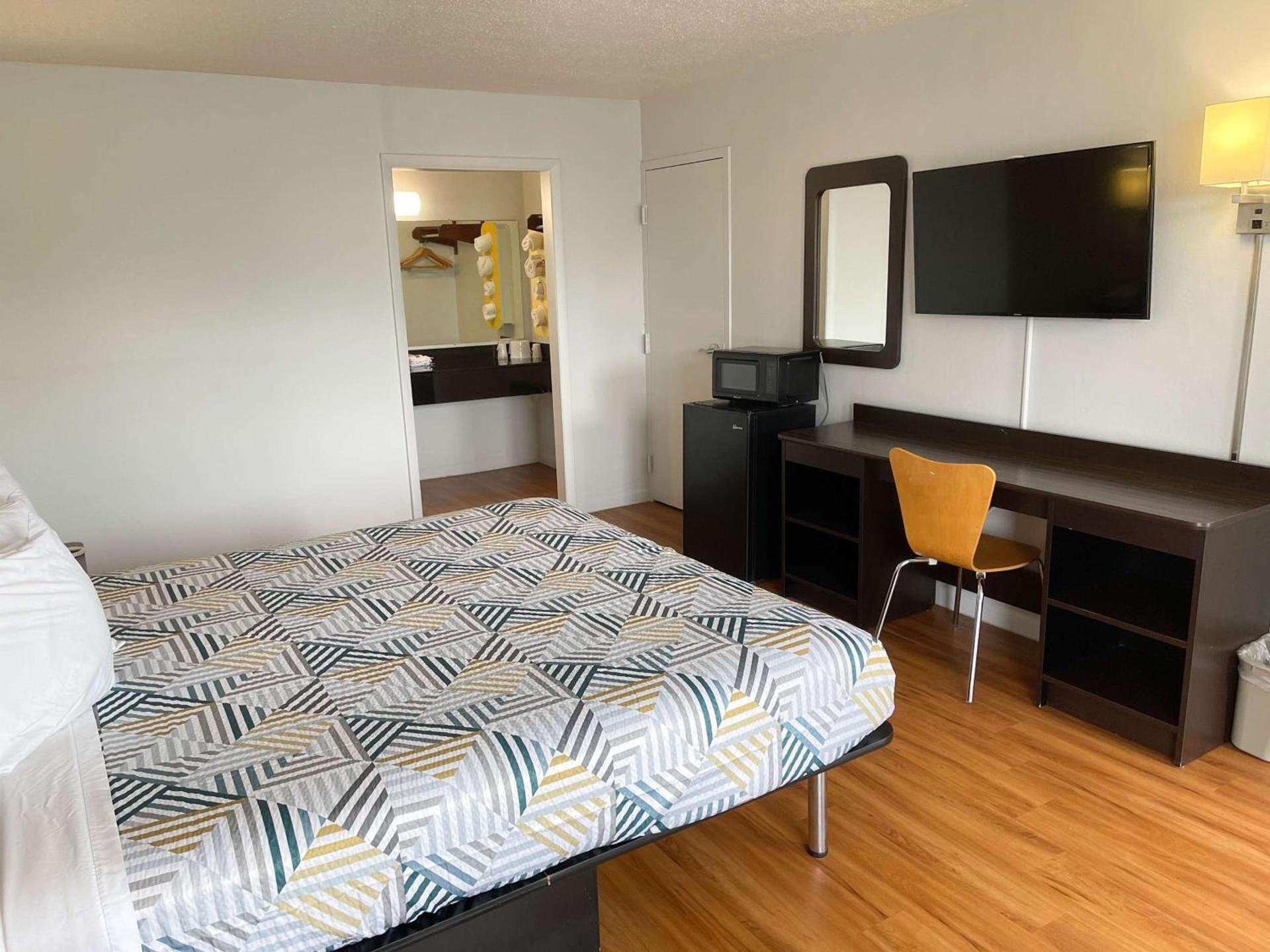 Motel 6-Troy, OH photo 4