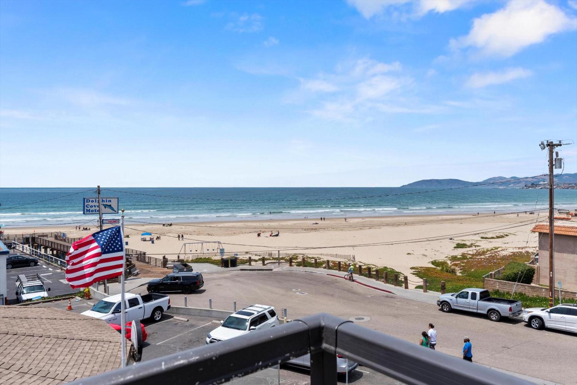 Beach House Inn & Suites photo 99