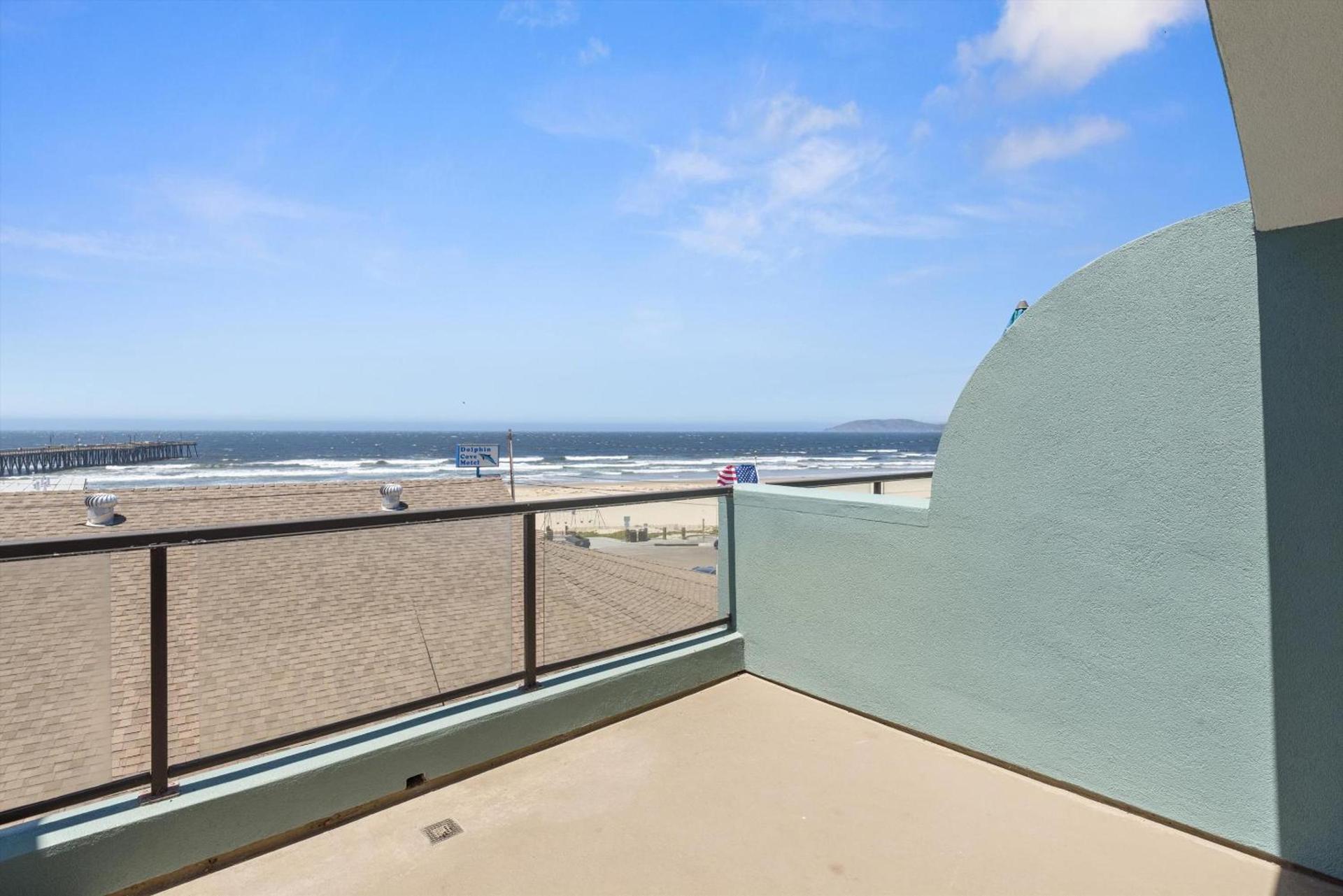 Beach House Inn & Suites photo 96