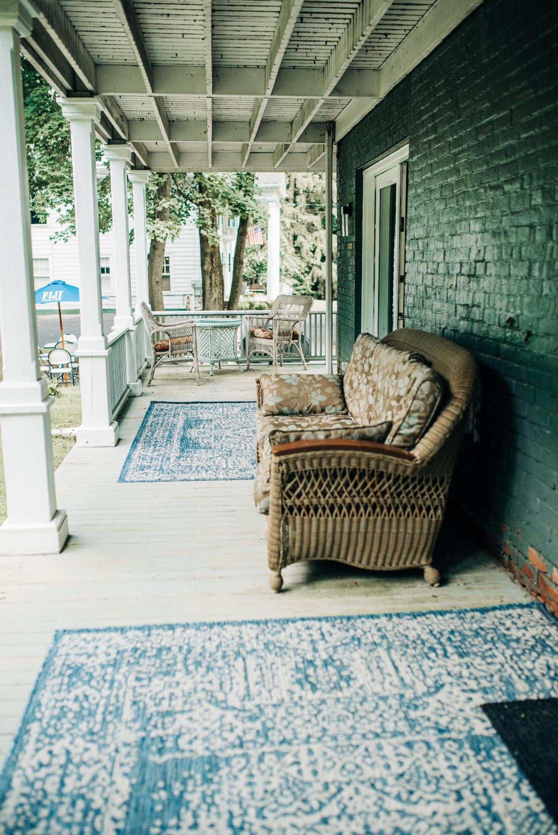 Benn Conger Inn photo 6