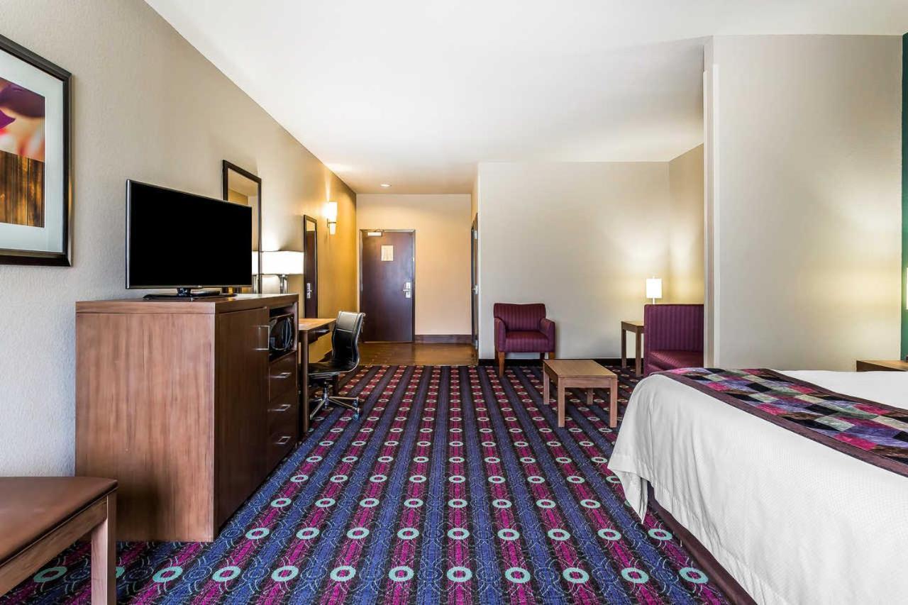 Comfort Inn & Suites Newcastle - Oklahoma City photo 36