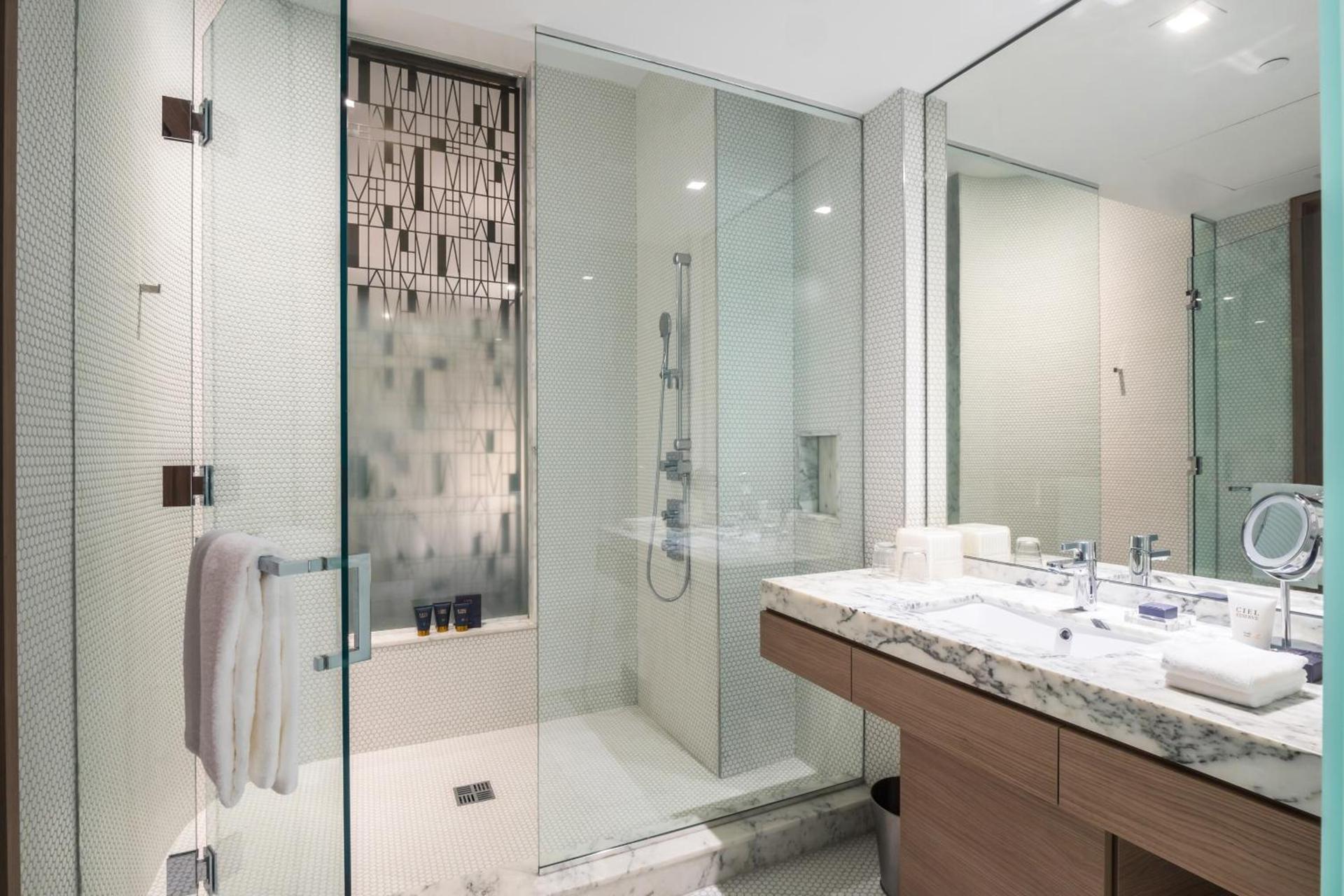 Suites at SLS Lux Brickell managed by CE photo 25