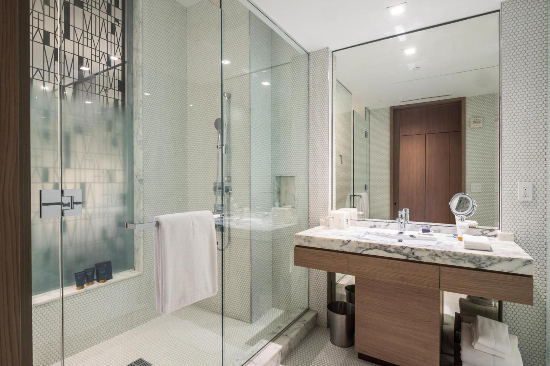 Suites at SLS Lux Brickell managed by CE photo 12