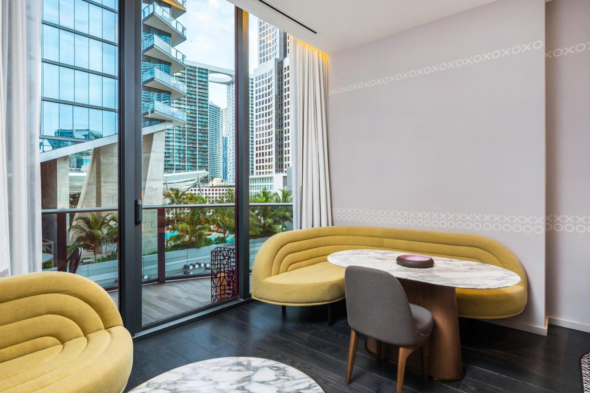 Suites at SLS Lux Brickell managed by CE photo 23