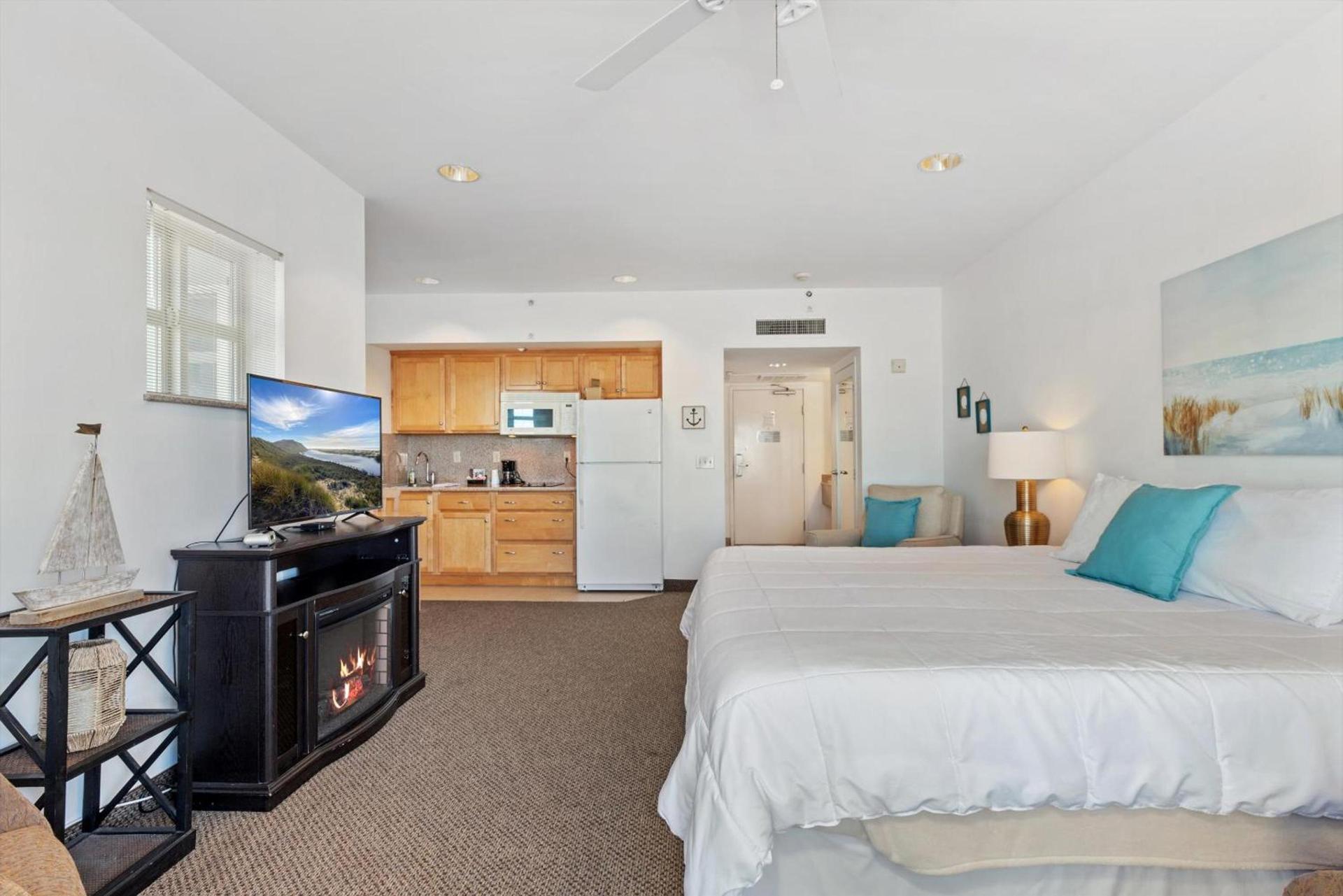 Beach House Inn & Suites photo 70