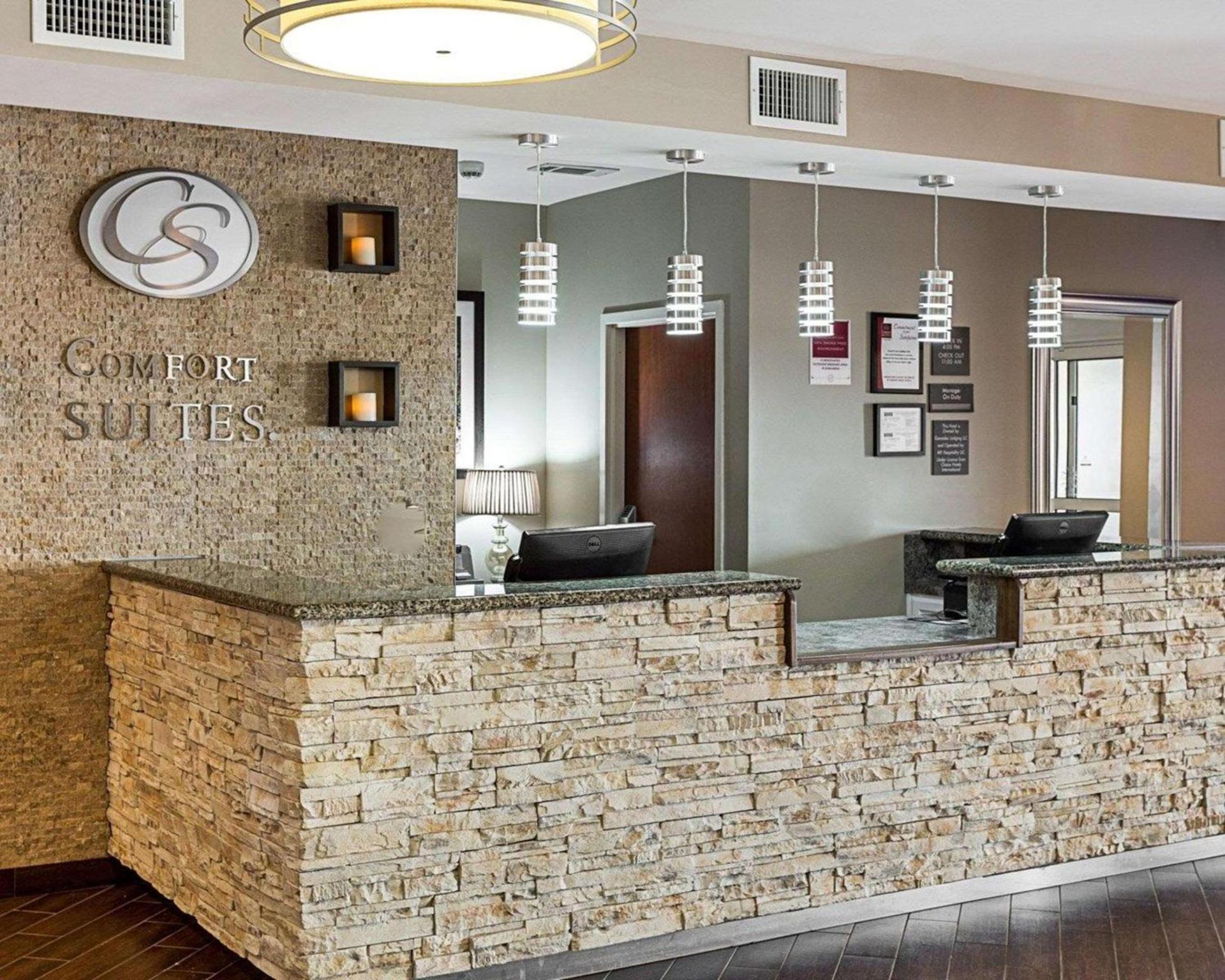 Comfort Suites near Tanger Outlet Mall photo 8