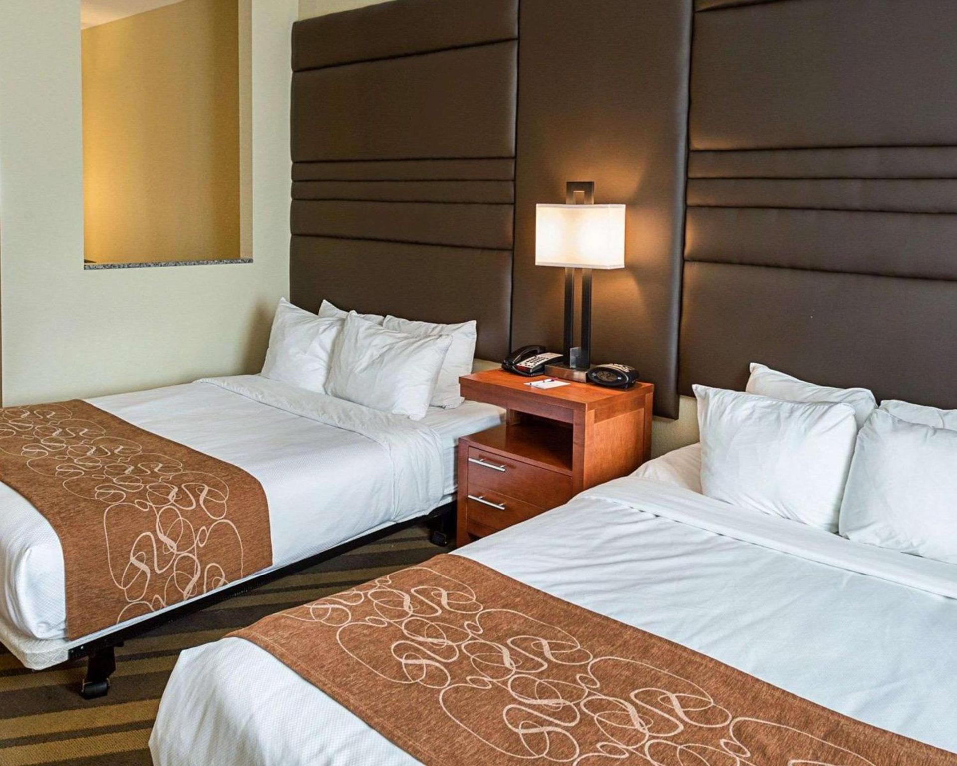 Comfort Suites near Tanger Outlet Mall photo 15