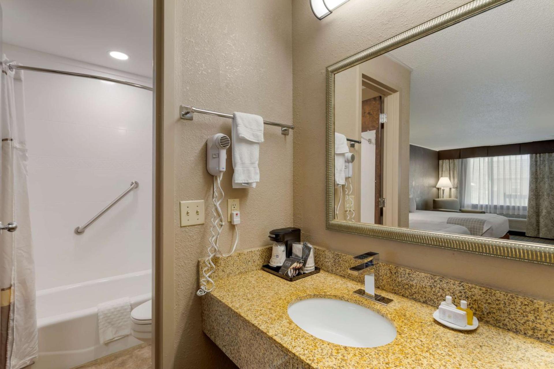 Best Western Smoky Mountain Inn photo 24