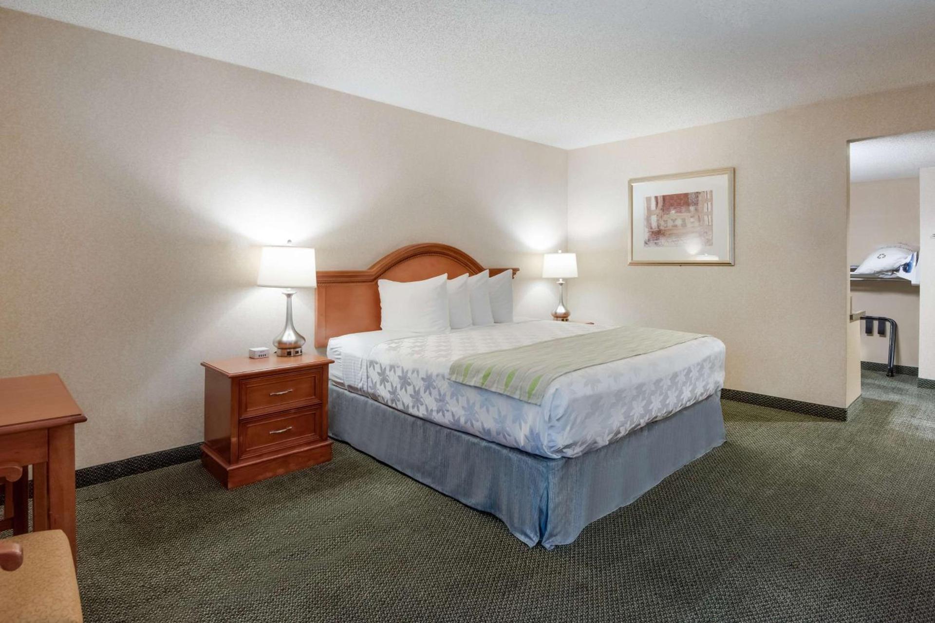 SureStay Plus Hotel by Best Western Reno Airport photo 82