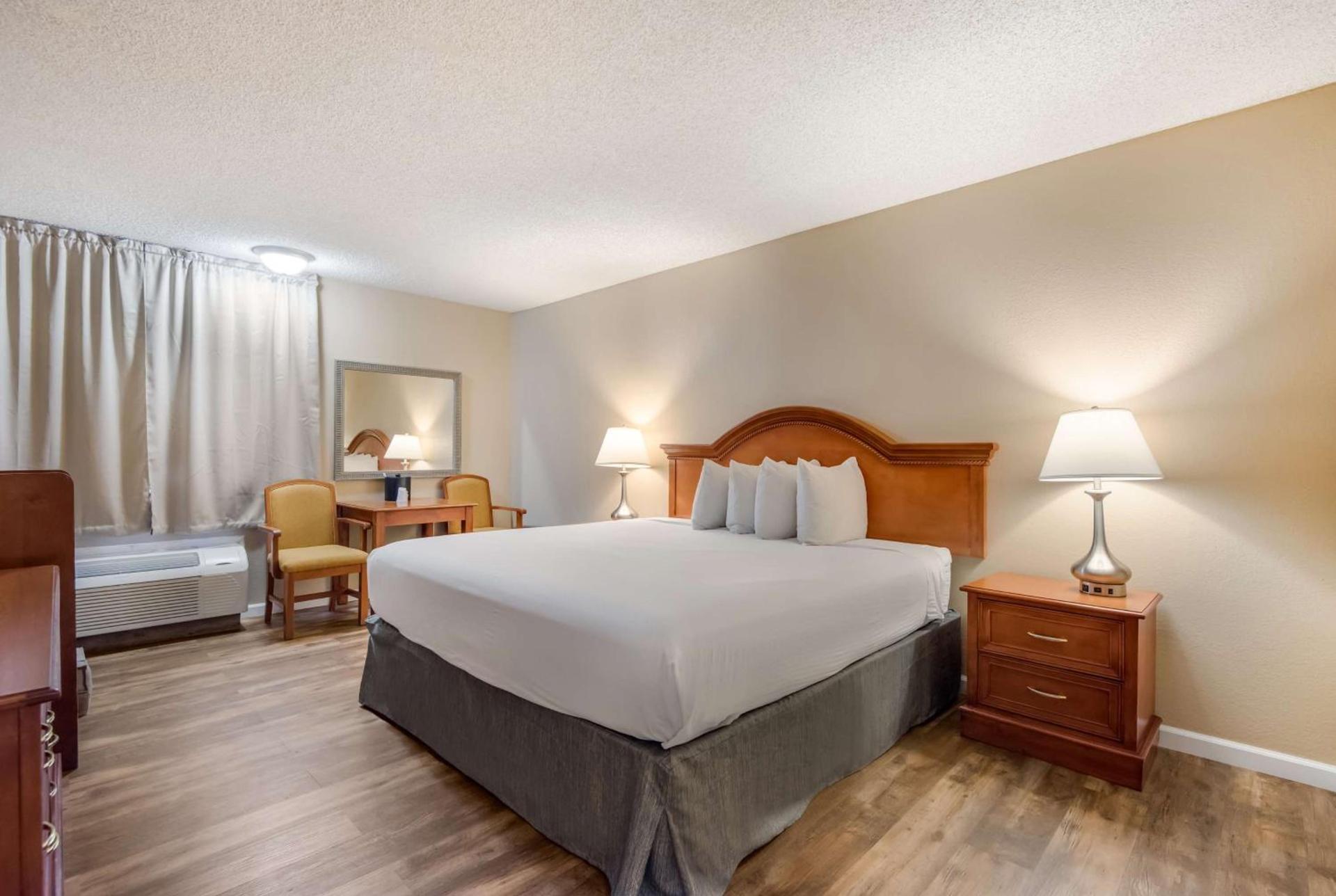SureStay Plus Hotel by Best Western Reno Airport photo 74