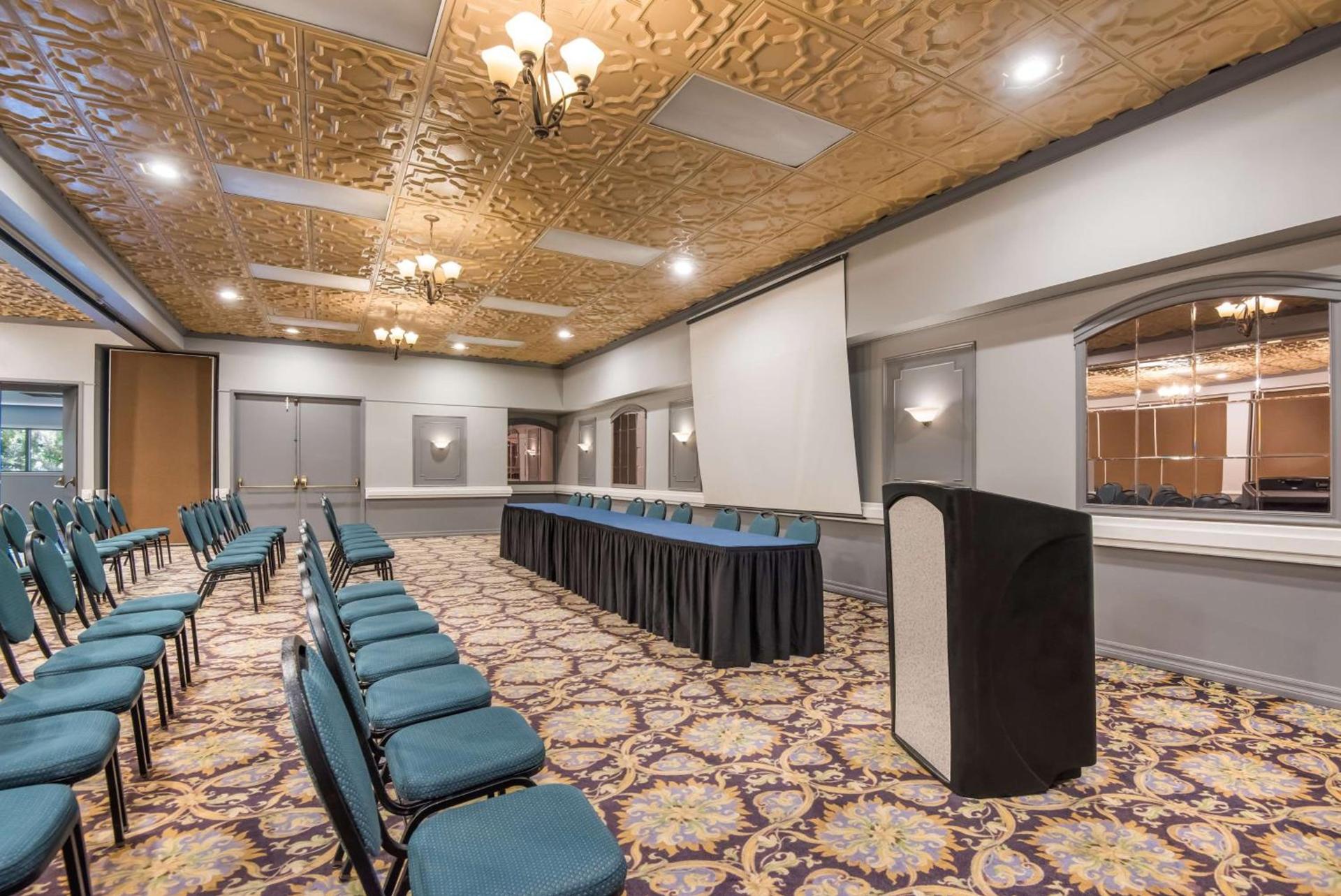 SureStay Plus Hotel by Best Western Reno Airport photo 77