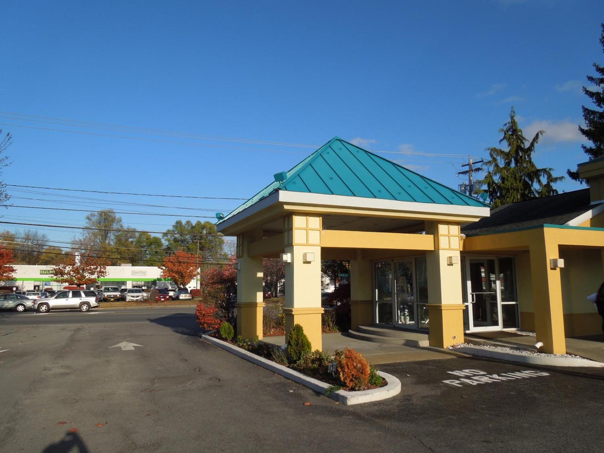 Days Inn & Suites by Wyndham Albany photo 69
