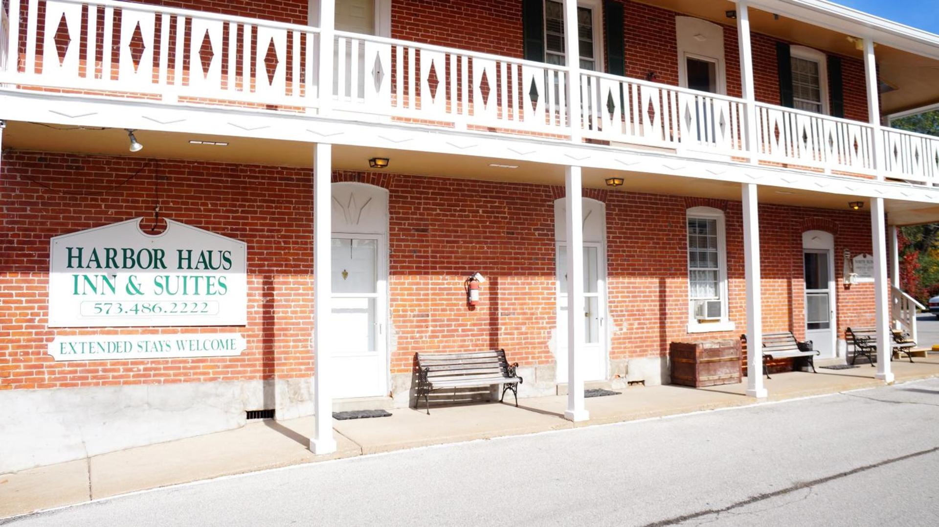 Harbor Haus Inn & Suites photo 56