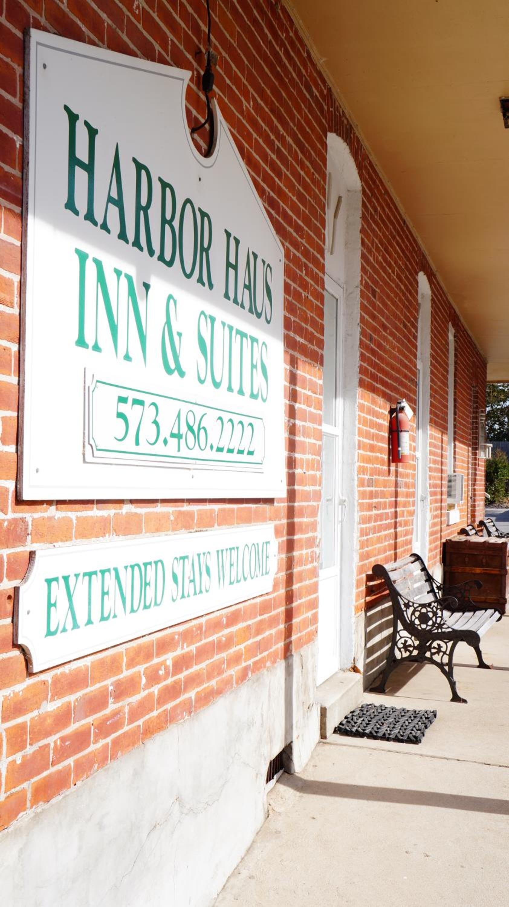Harbor Haus Inn & Suites photo 31