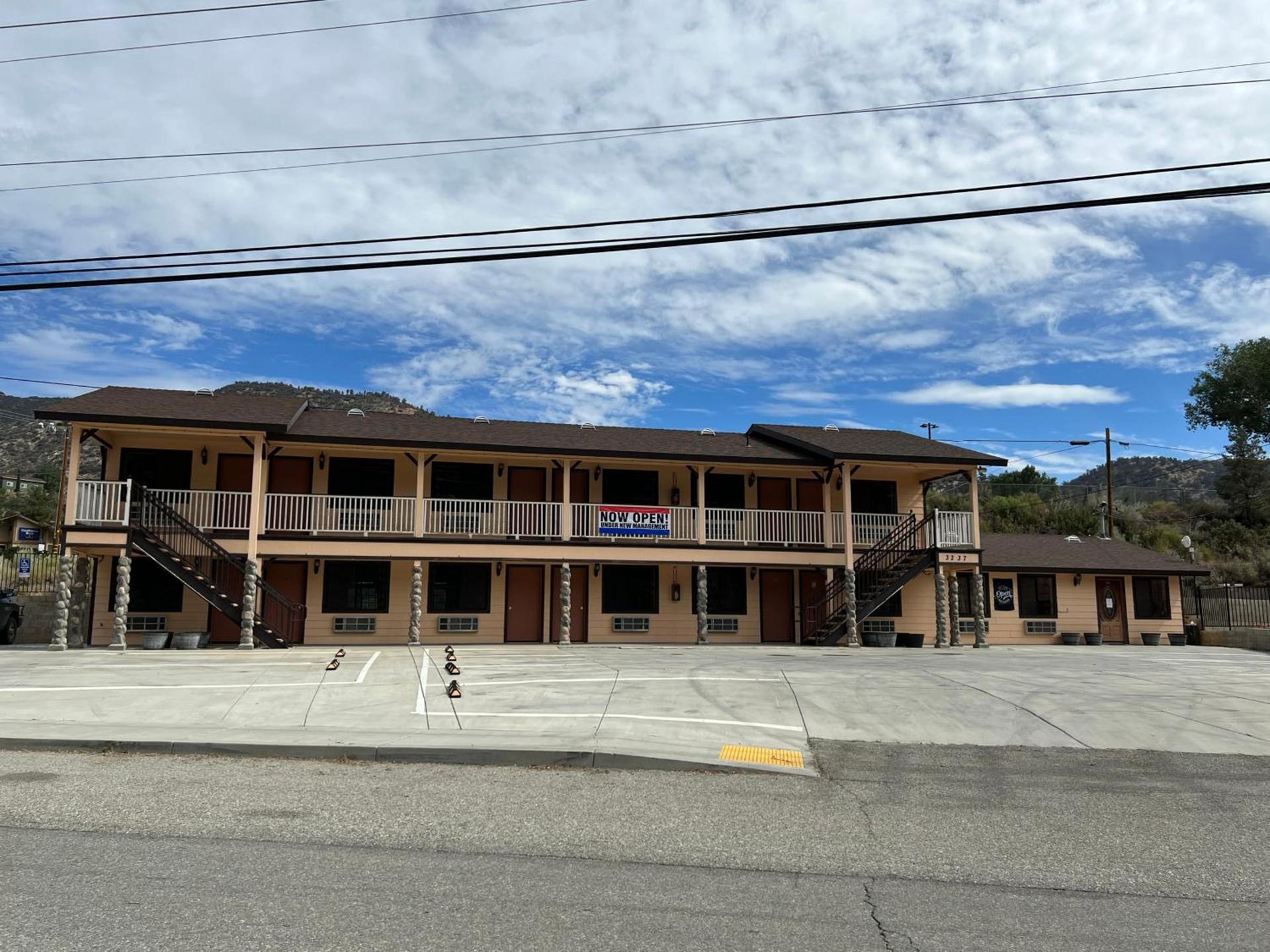 Frazier View Motel photo 11