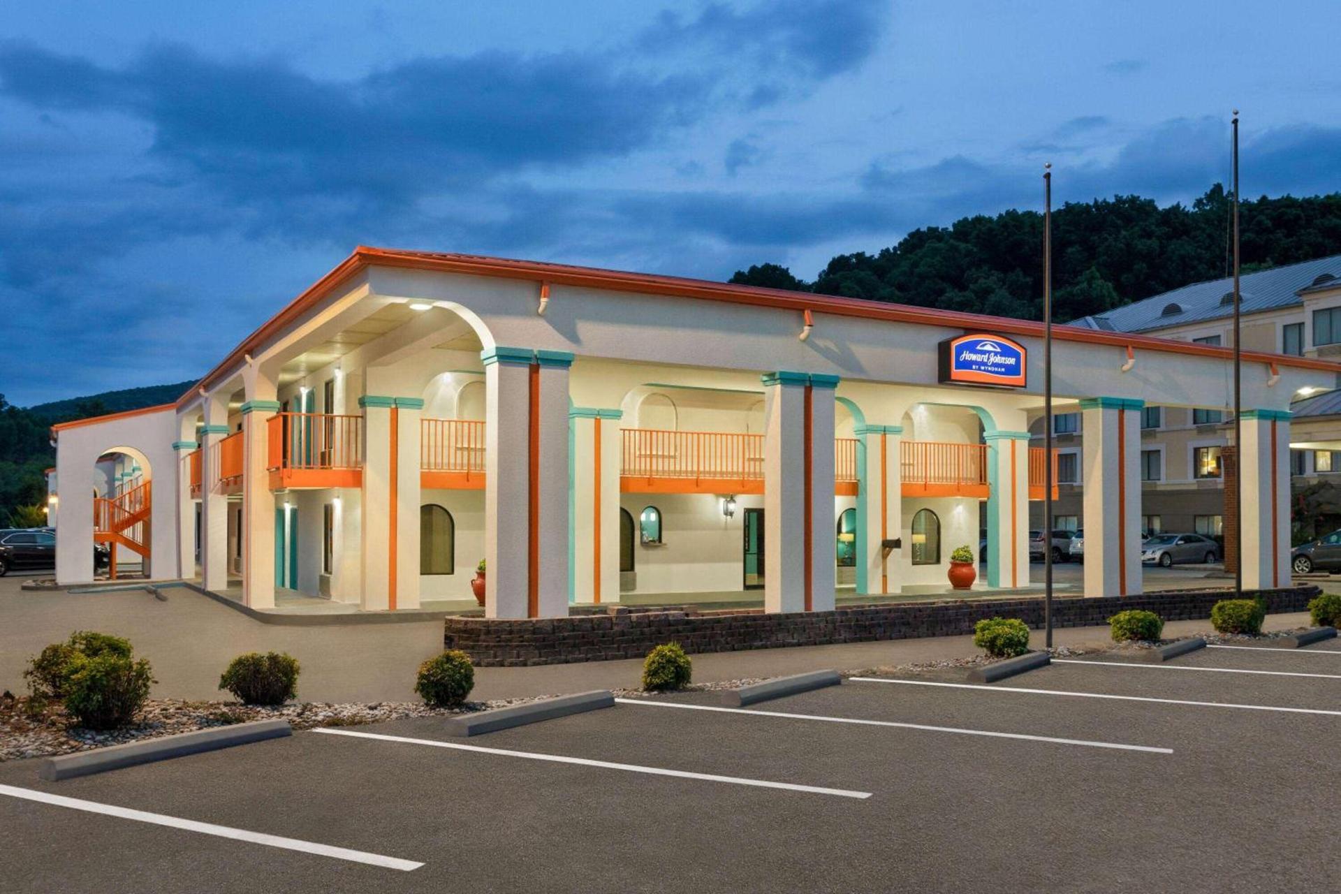Howard Johnson by Wyndham Chattanooga Lookout Mountain I-24 photo 6