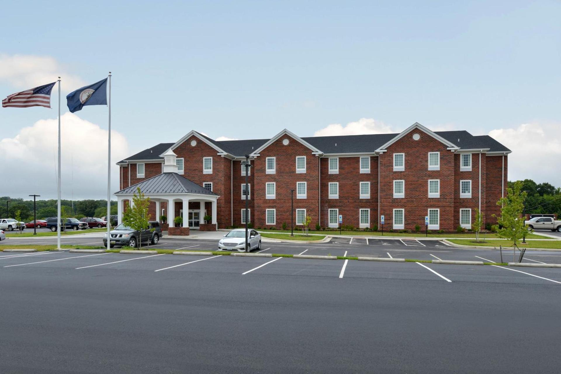 Appomattox Inn and Suites photo 24