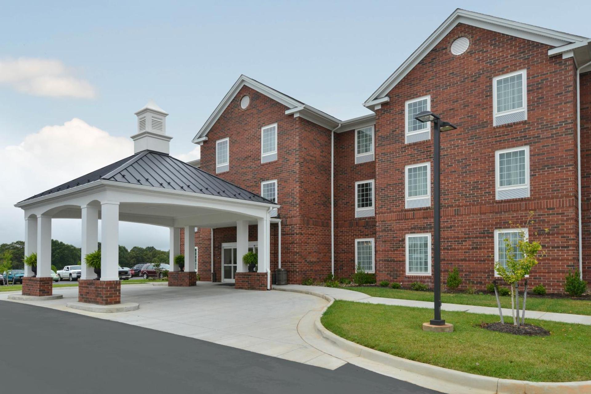 Appomattox Inn and Suites photo 25