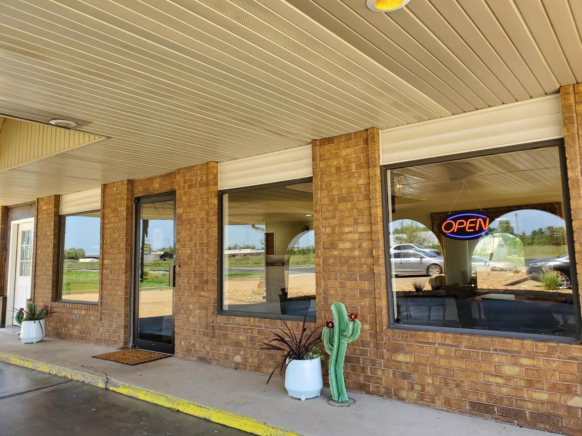 Cactus Inn and Suites photo 3