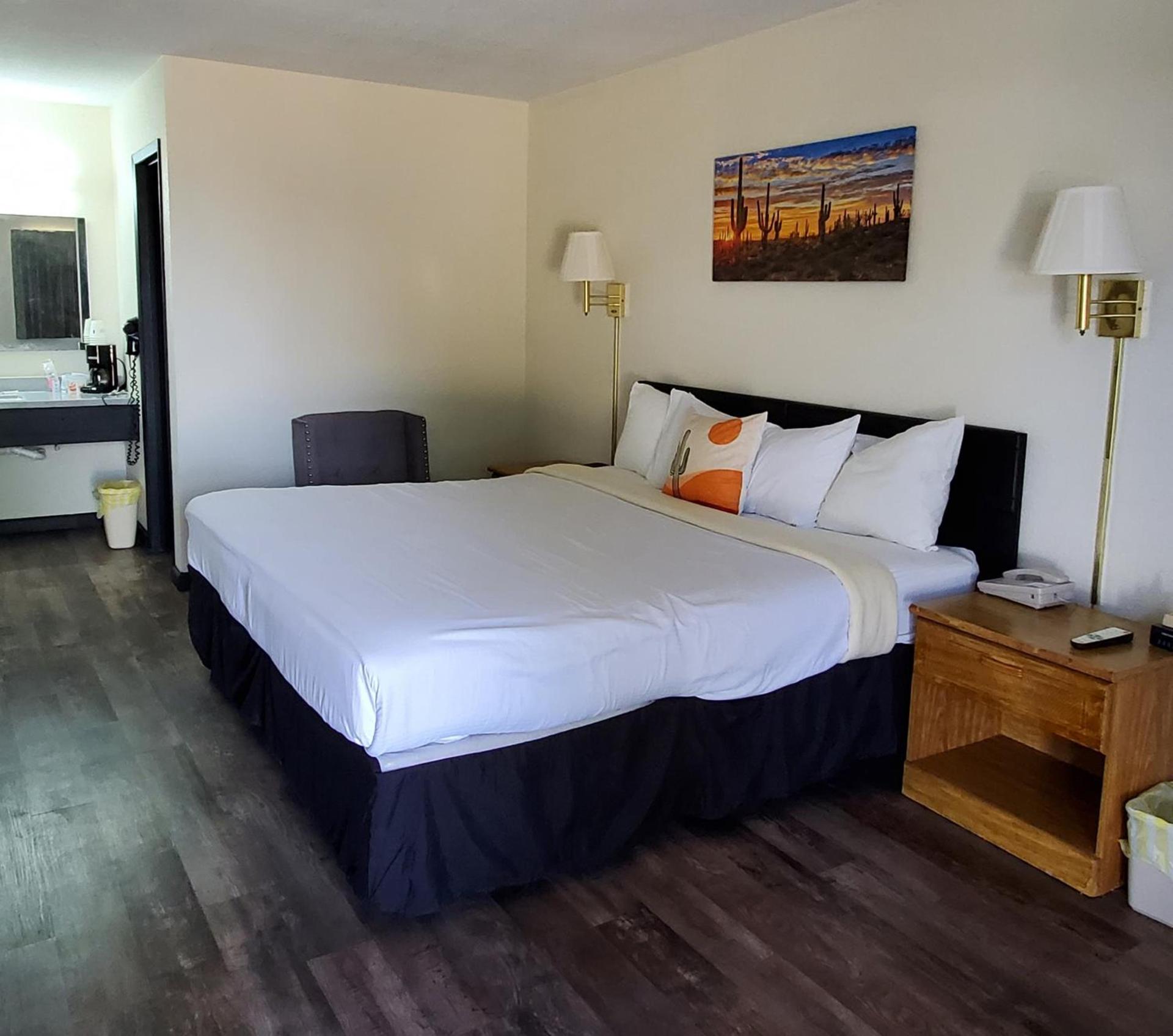 Cactus Inn and Suites photo 11