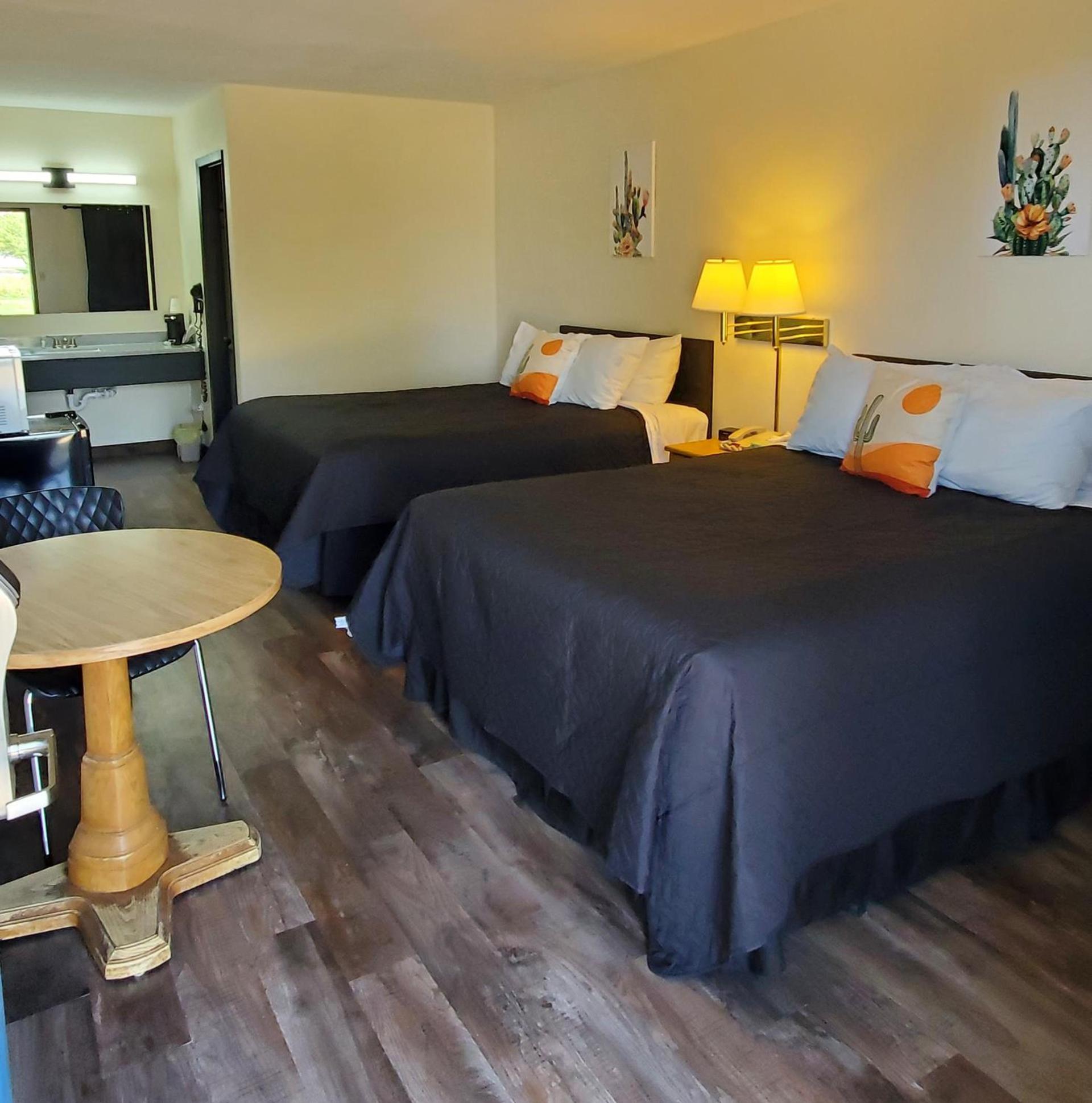 Cactus Inn and Suites photo 6