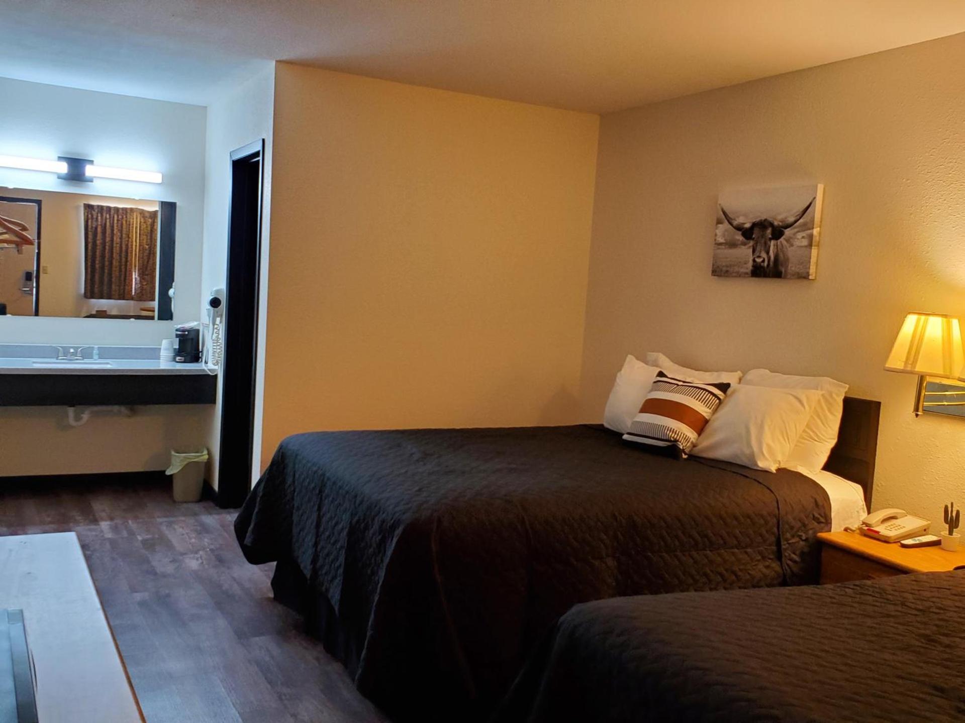 Cactus Inn and Suites photo 13