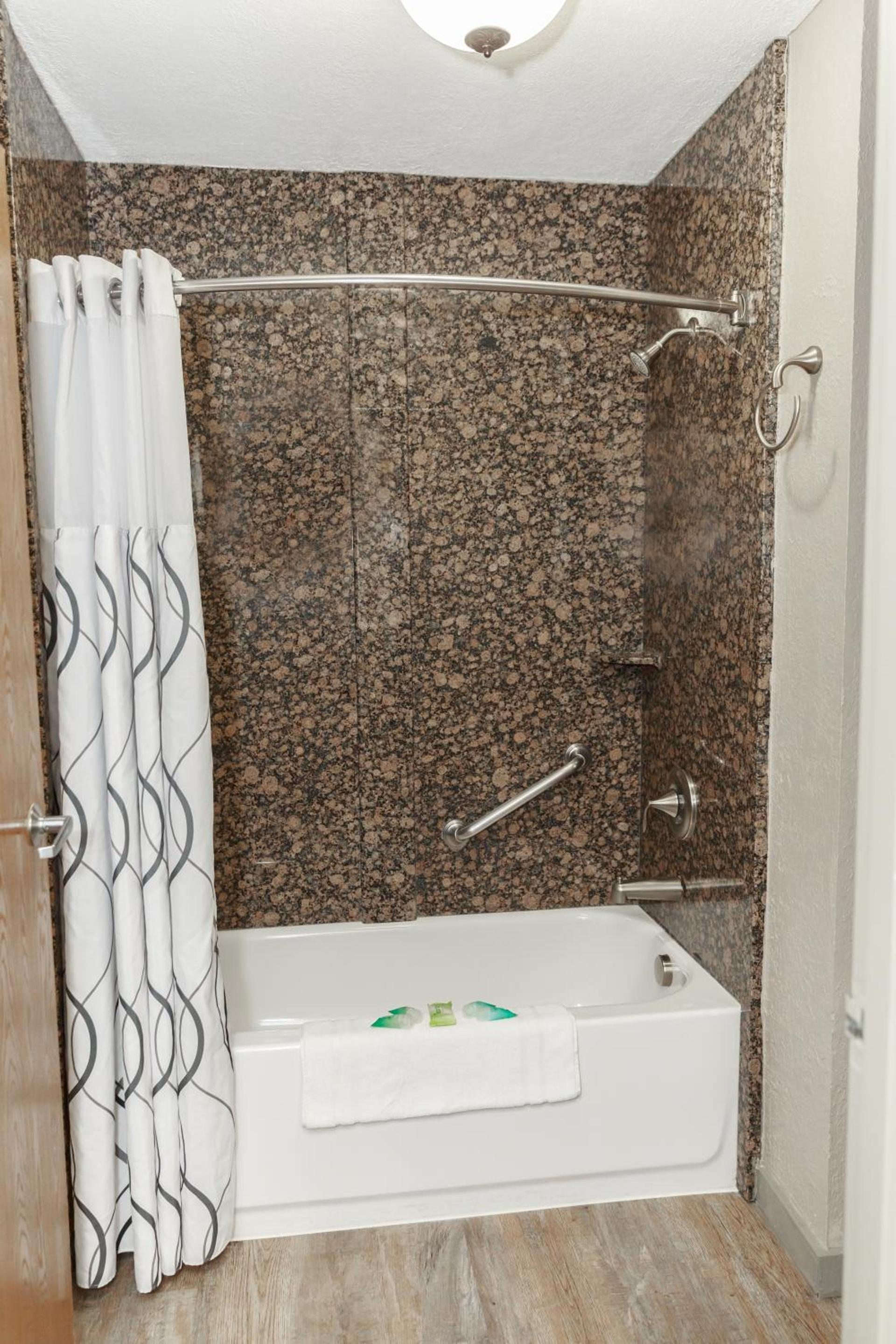 Aarchway Inn photo 67