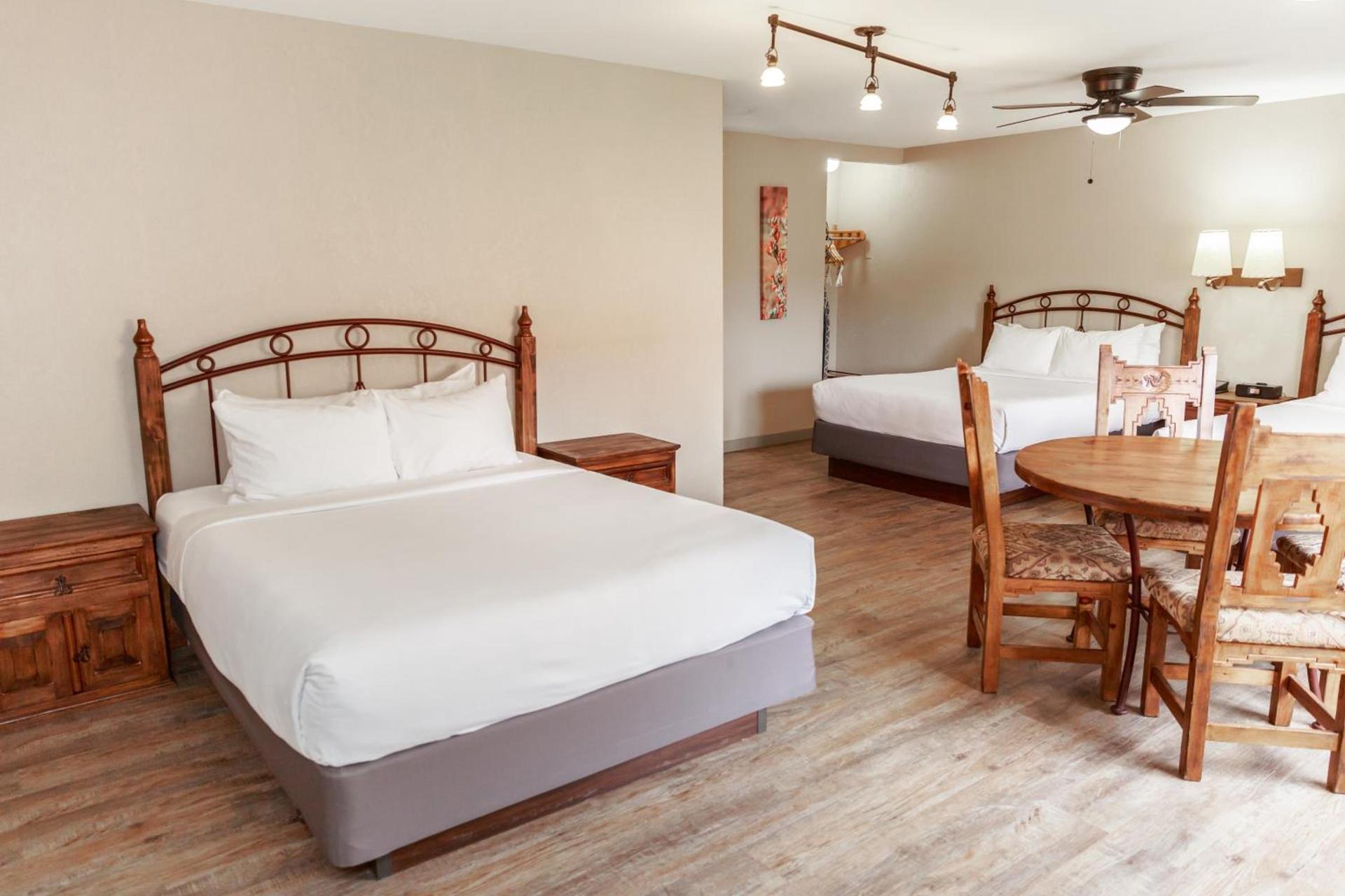 Aarchway Inn photo 61