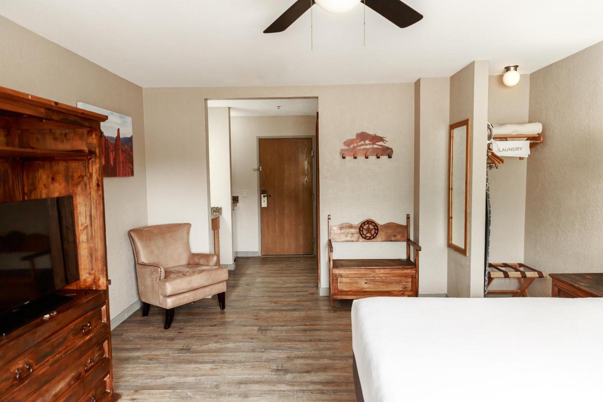 Aarchway Inn photo 39