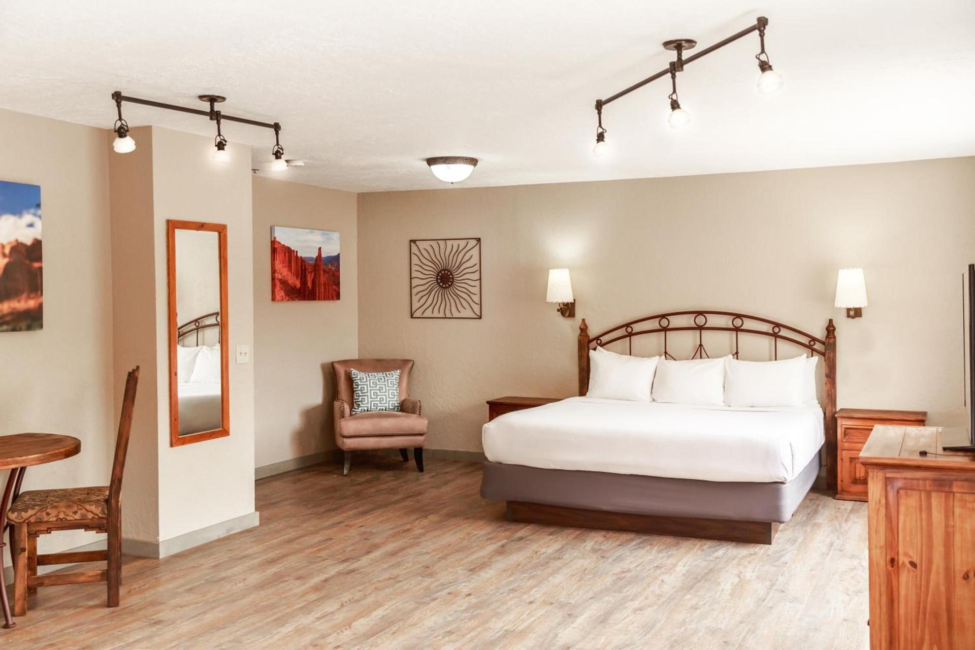 Aarchway Inn photo 77