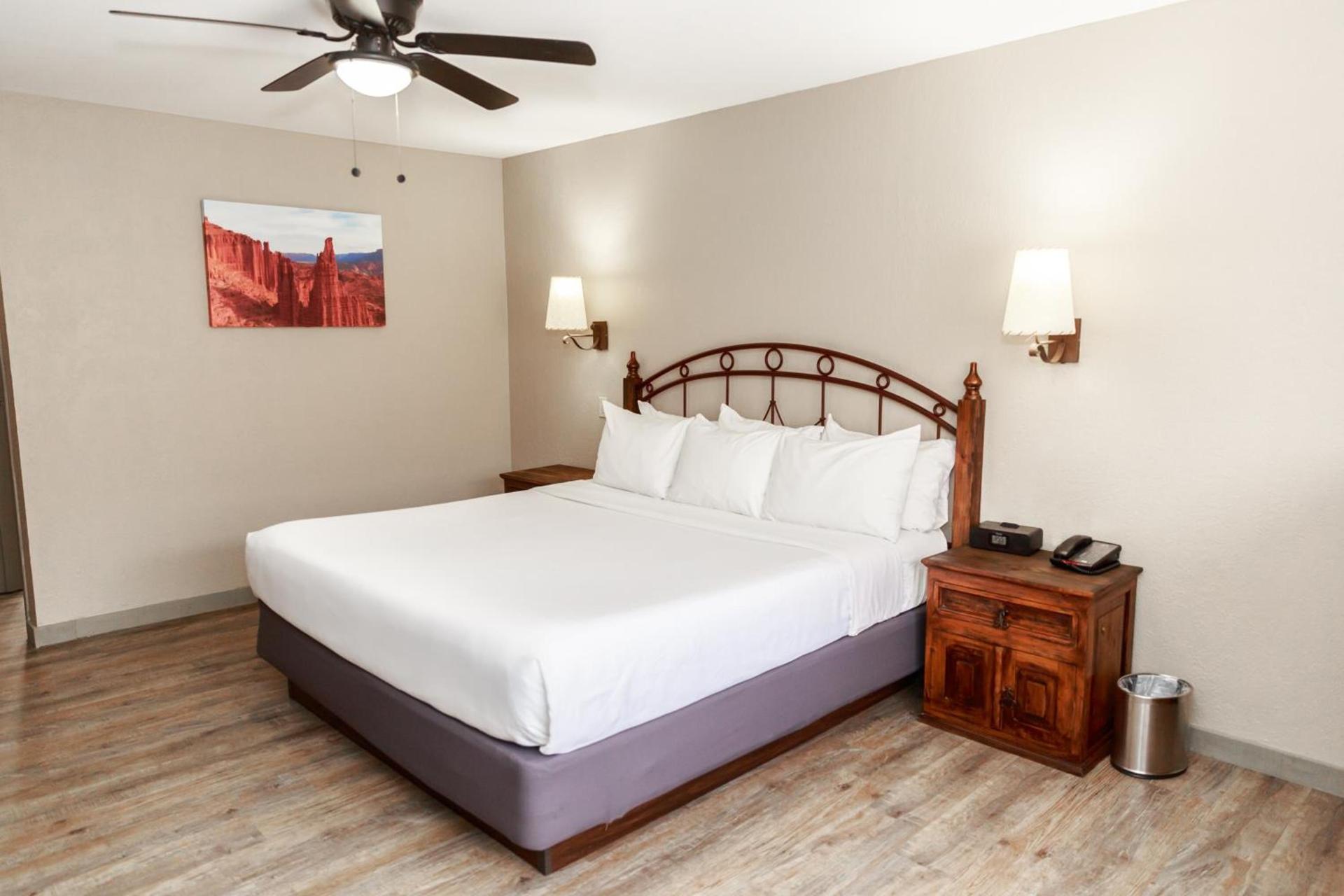 Aarchway Inn photo 62