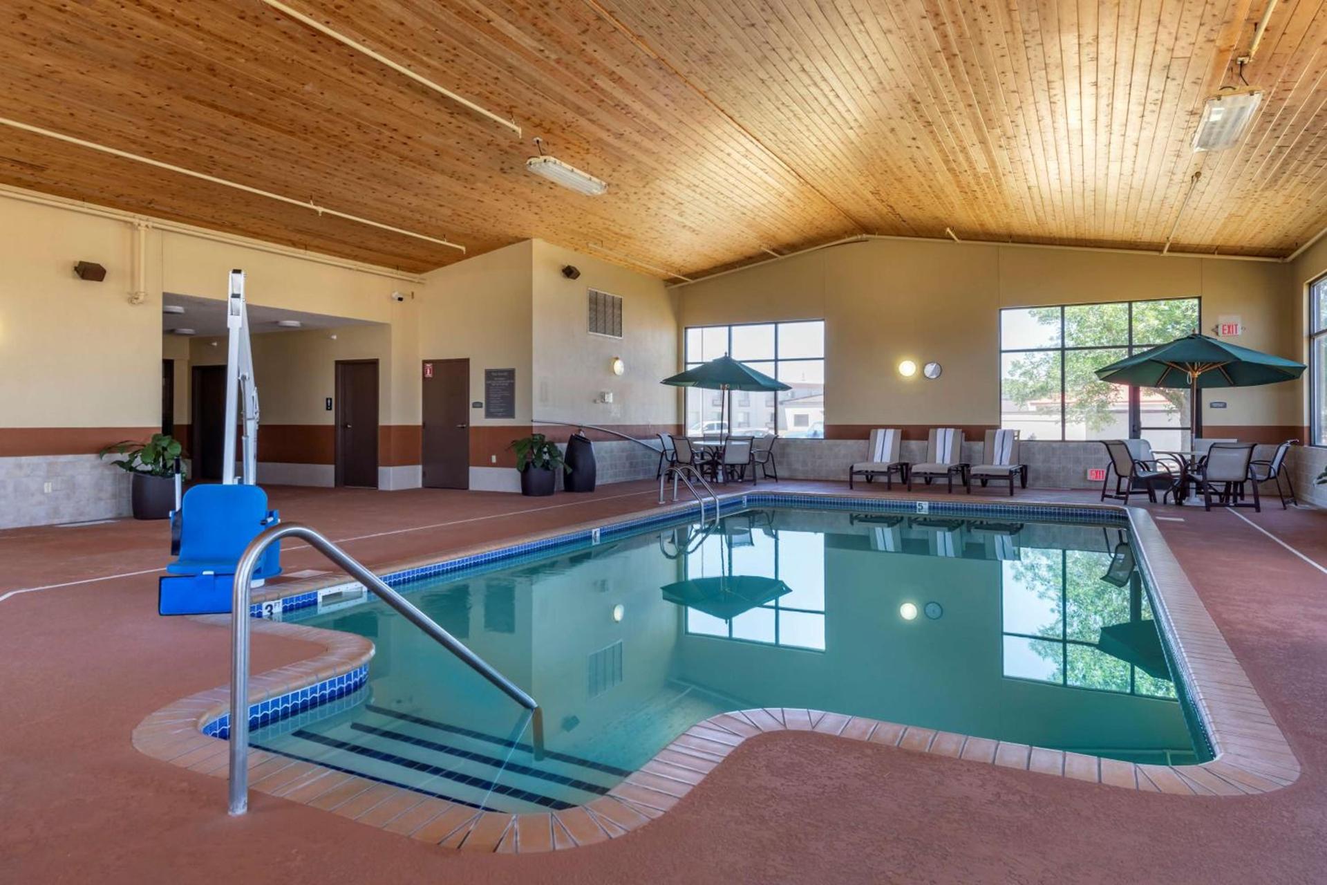 Best Western Plus Chelsea Hotel photo 39